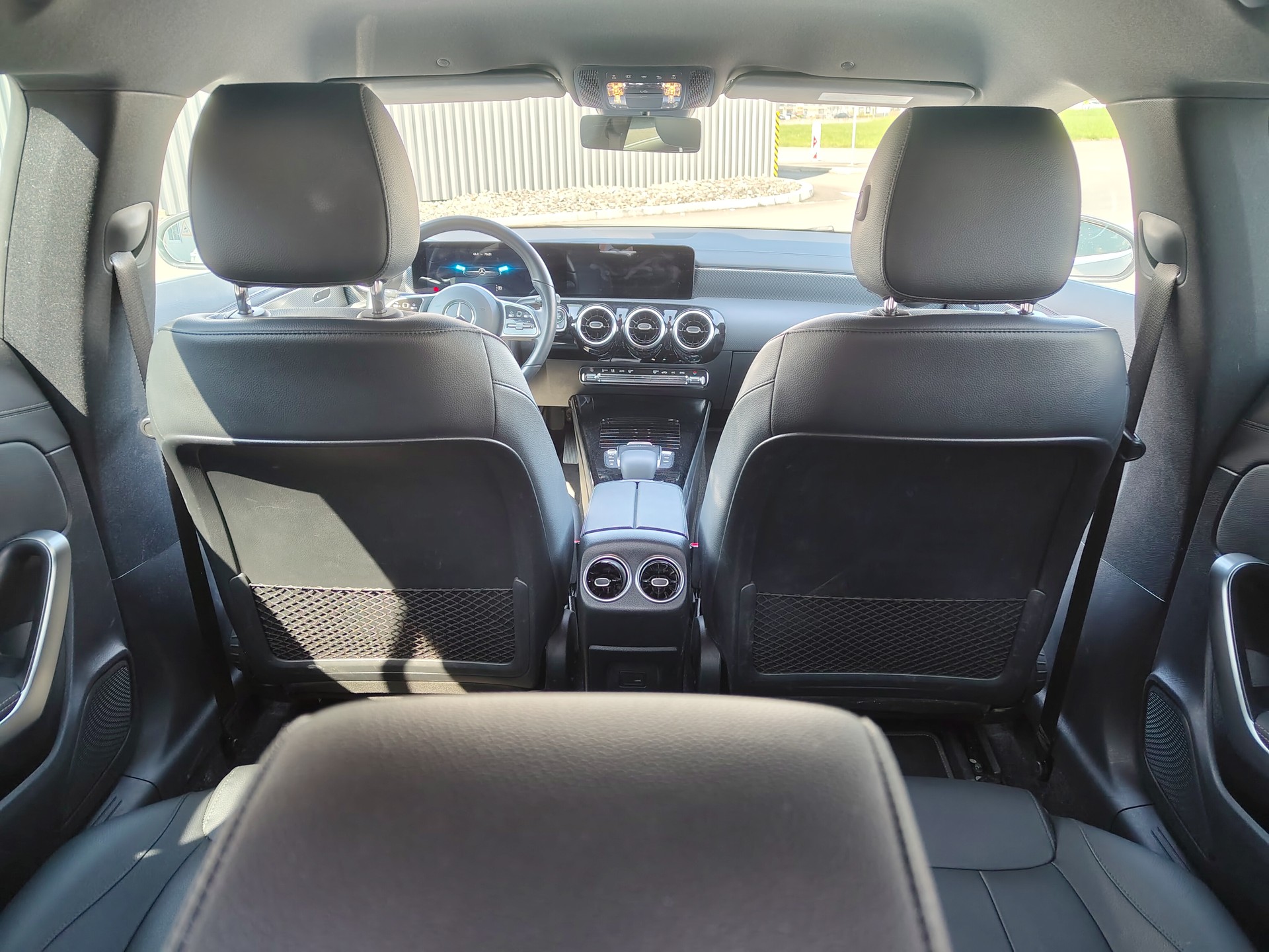 MERCEDES-BENZ CLA Shooting Brake 180 7G-DCT Progressive-image-11