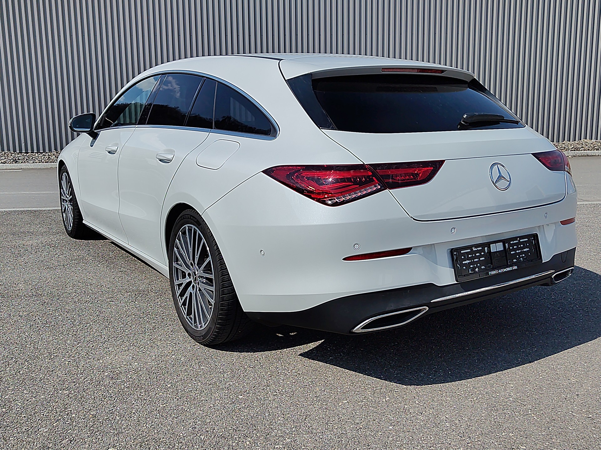 MERCEDES-BENZ CLA Shooting Brake 180 7G-DCT Progressive-showroom-element-2