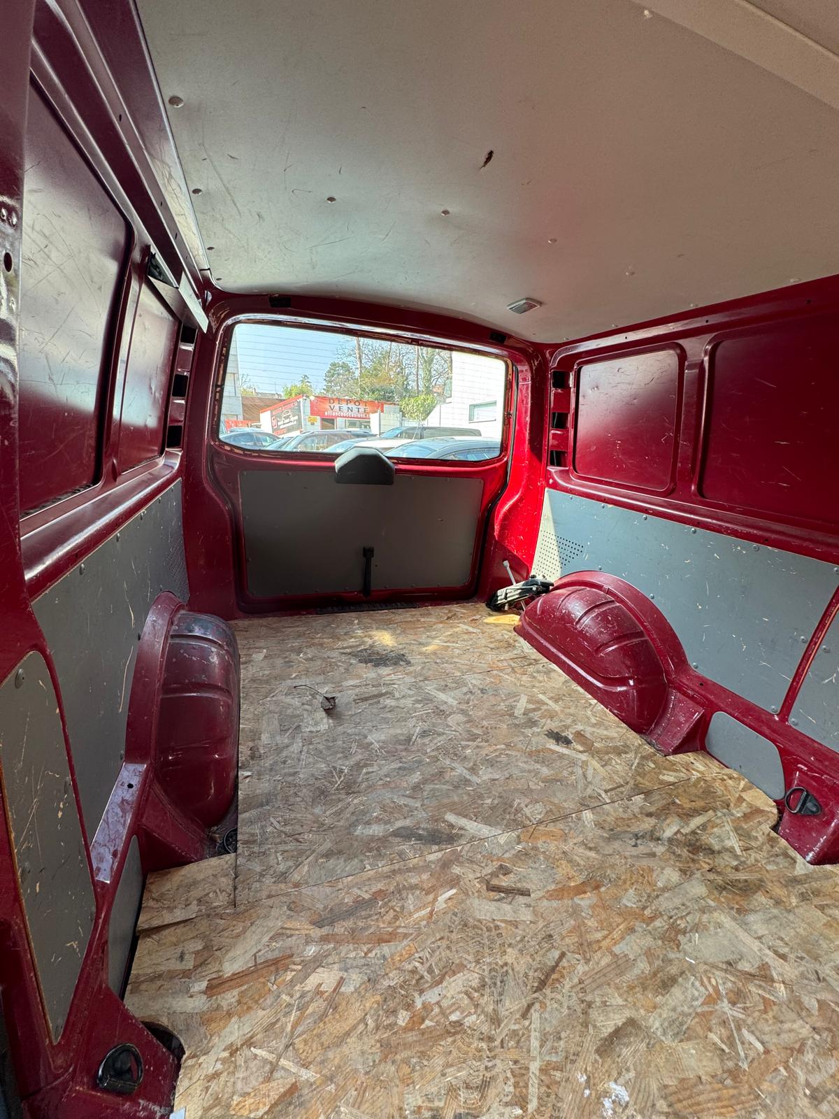 VW T5 2.0 TDI-image-13
