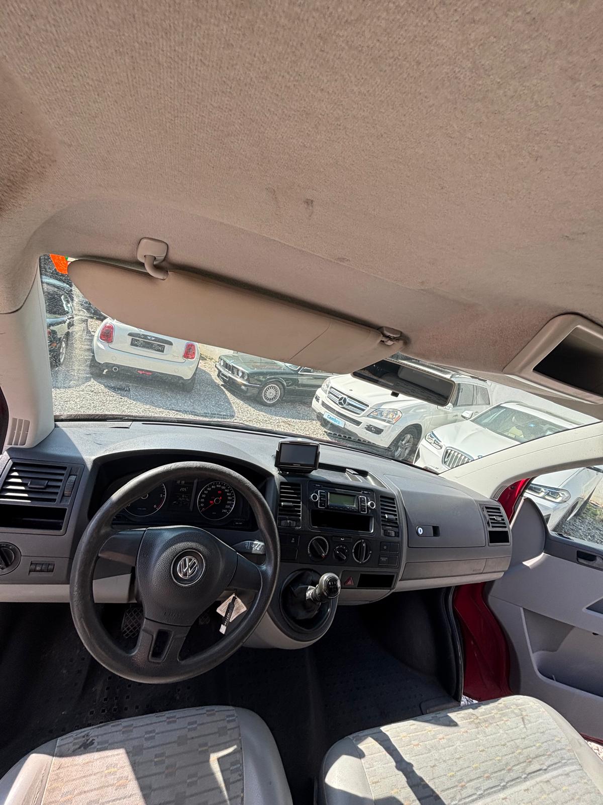 VW T5 2.0 TDI-image-5