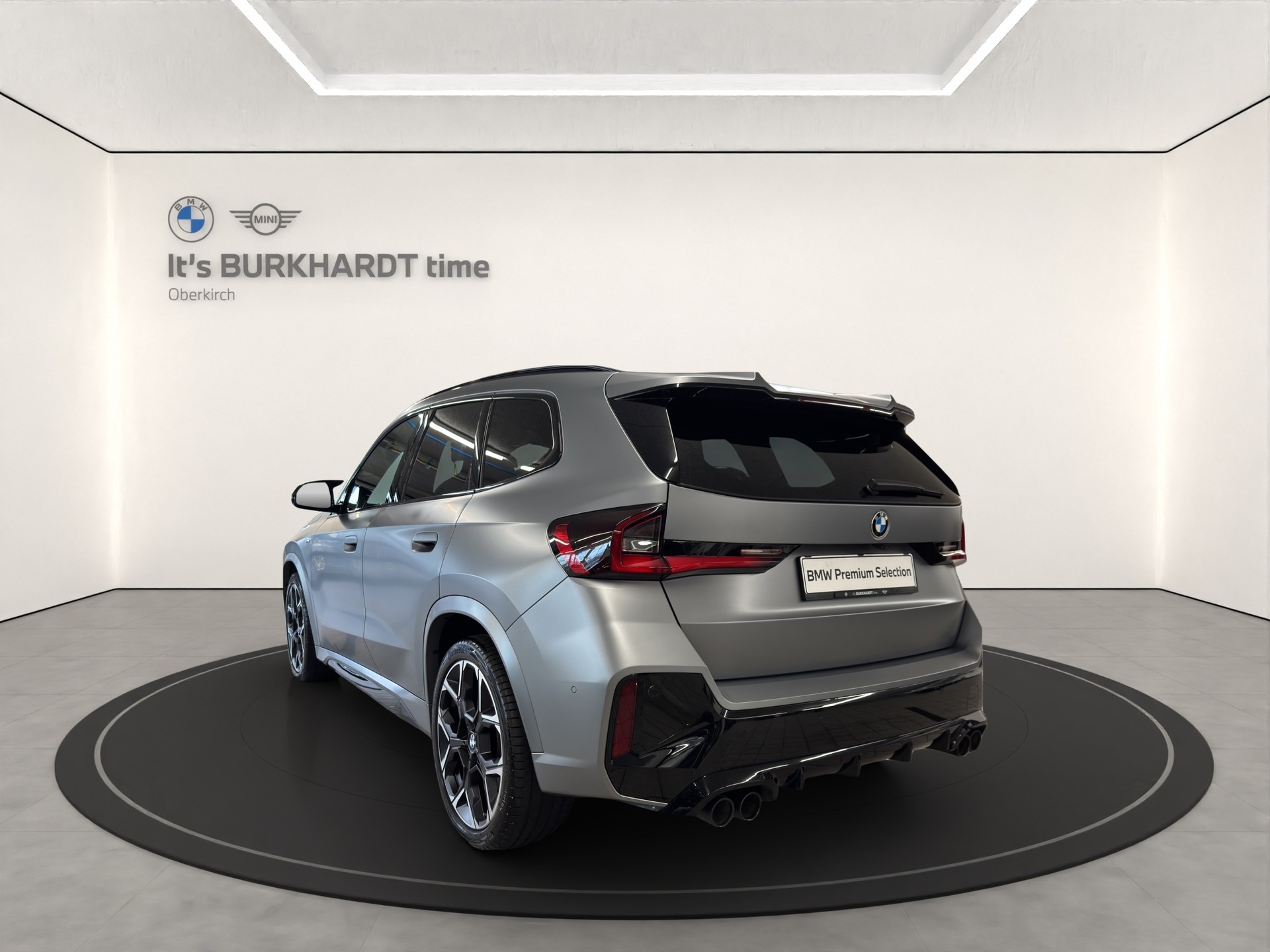BMW X1 M35i xDrive-showroom-element-2