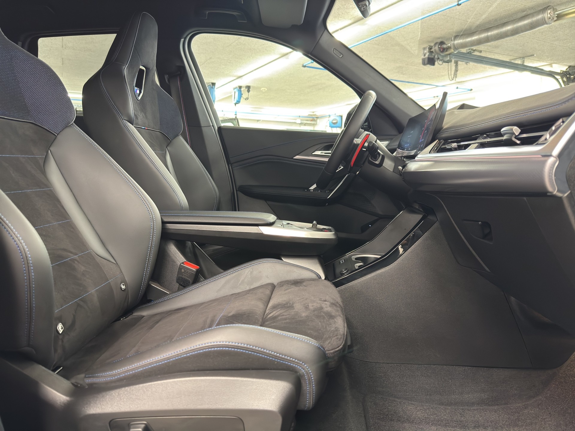 BMW X1 M35i xDrive-image-18