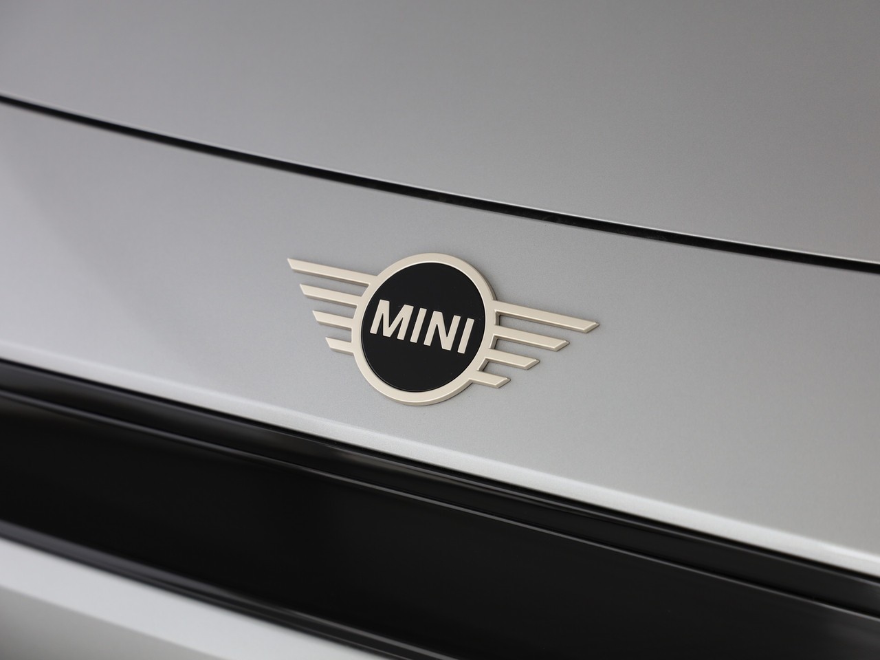 MINI Cooper E-image-6