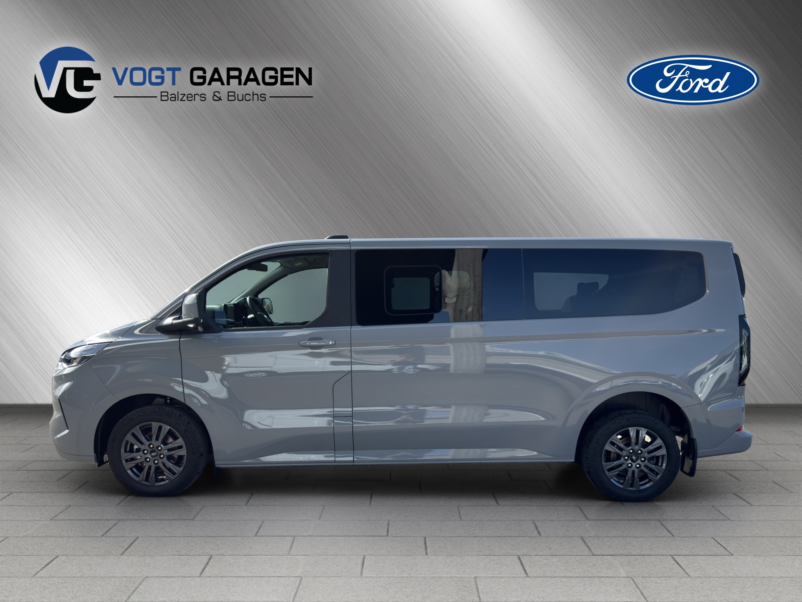 FORD Tourneo Custom Bus 320 L2 2.0 EcoBlue Titanium 4x4-showroom-element-2