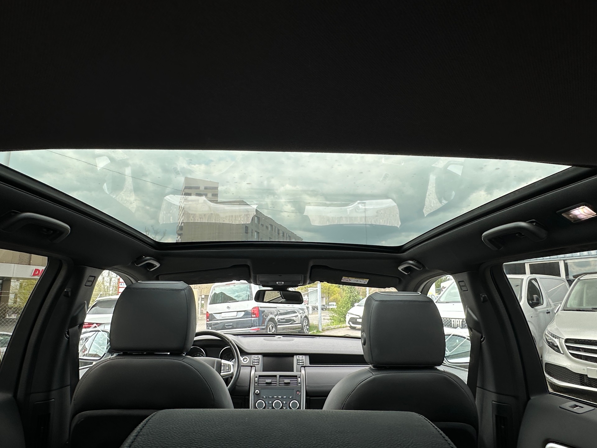 LAND ROVER Discovery Sport 2.0 SD4 Dynamic AT9-image-9