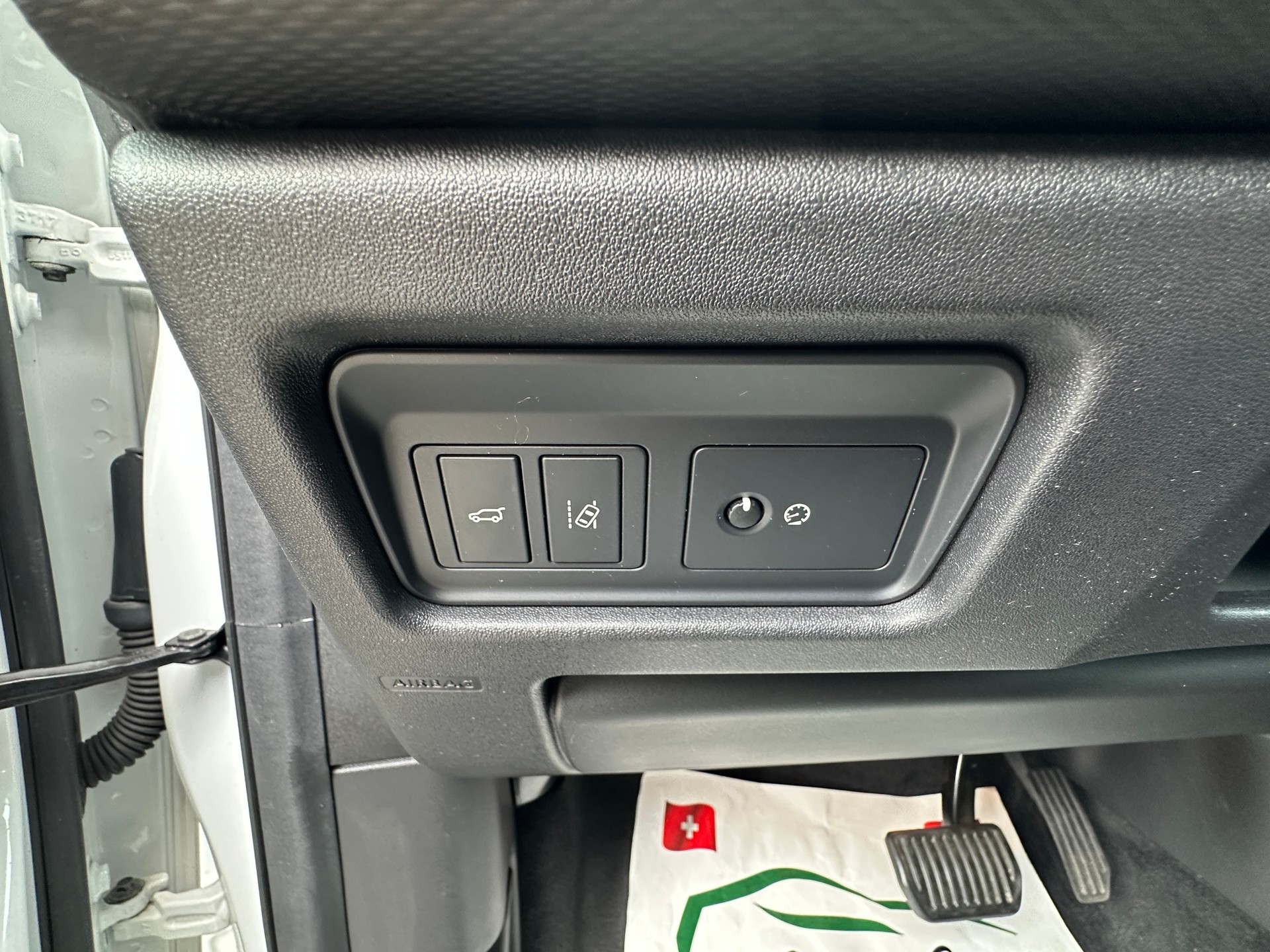 LAND ROVER Discovery Sport 2.0 SD4 Dynamic AT9-image-16