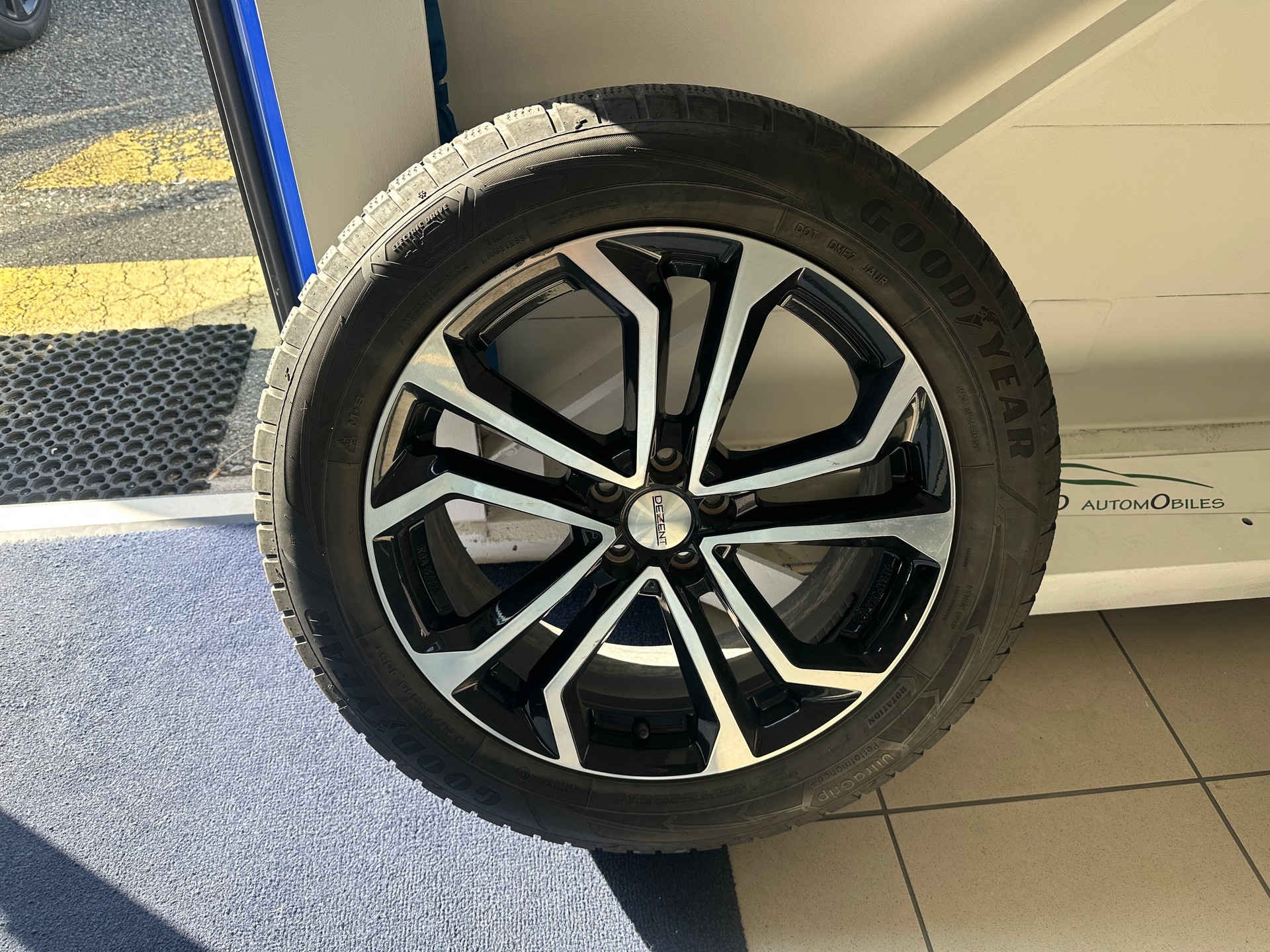 LAND ROVER Discovery Sport 2.0 SD4 Dynamic AT9-image-23