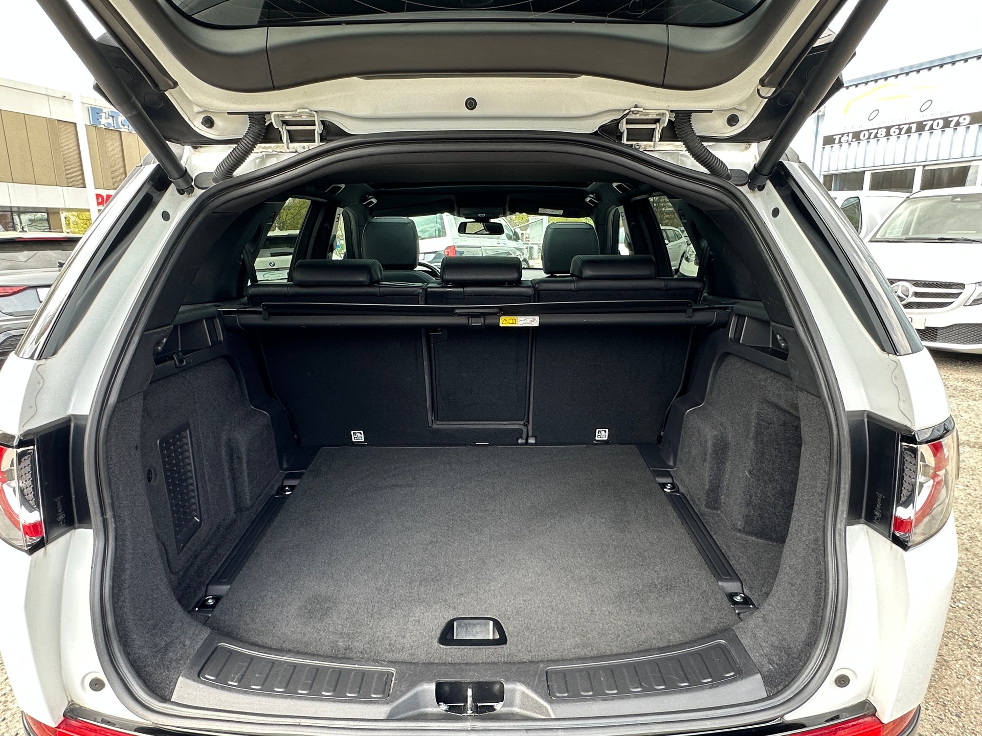 LAND ROVER Discovery Sport 2.0 SD4 Dynamic AT9-image-8