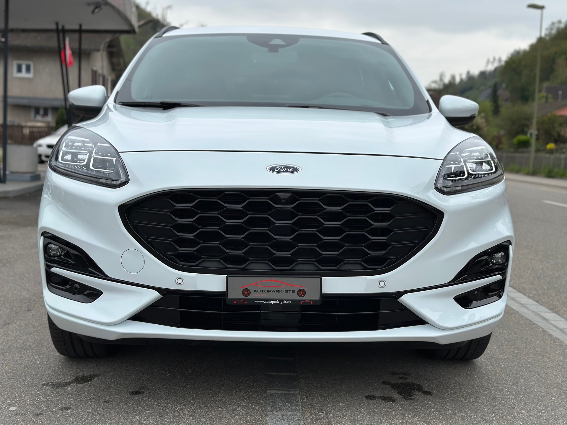 FORD Kuga 2.0 TDCi EcoBlue ST-Line X 4WD-showroom-element-2