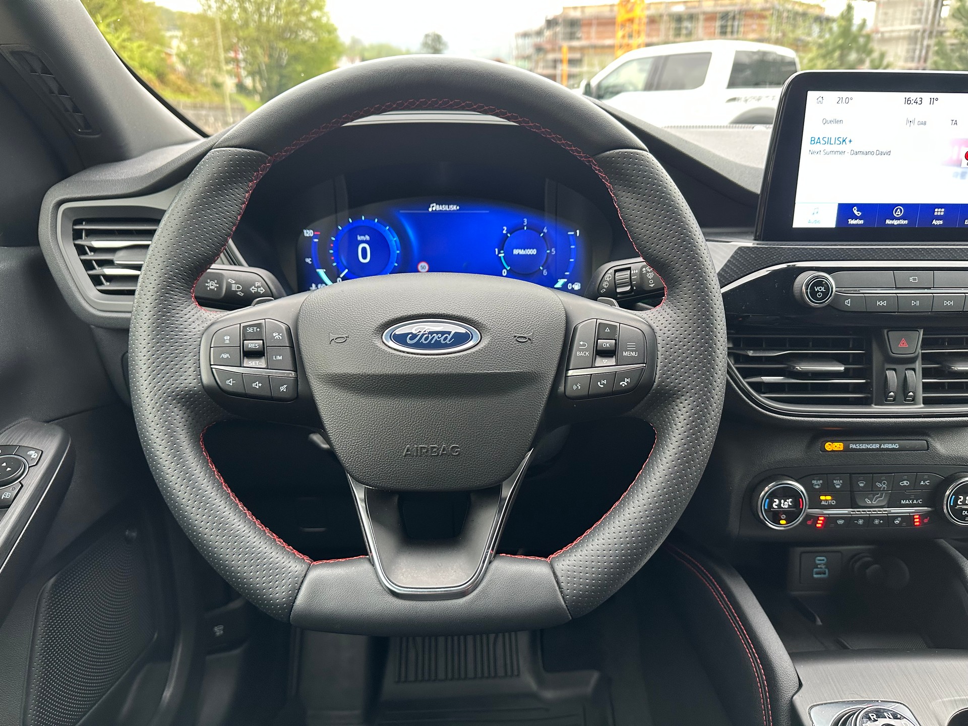 FORD Kuga 2.0 TDCi EcoBlue ST-Line X 4WD-image-14