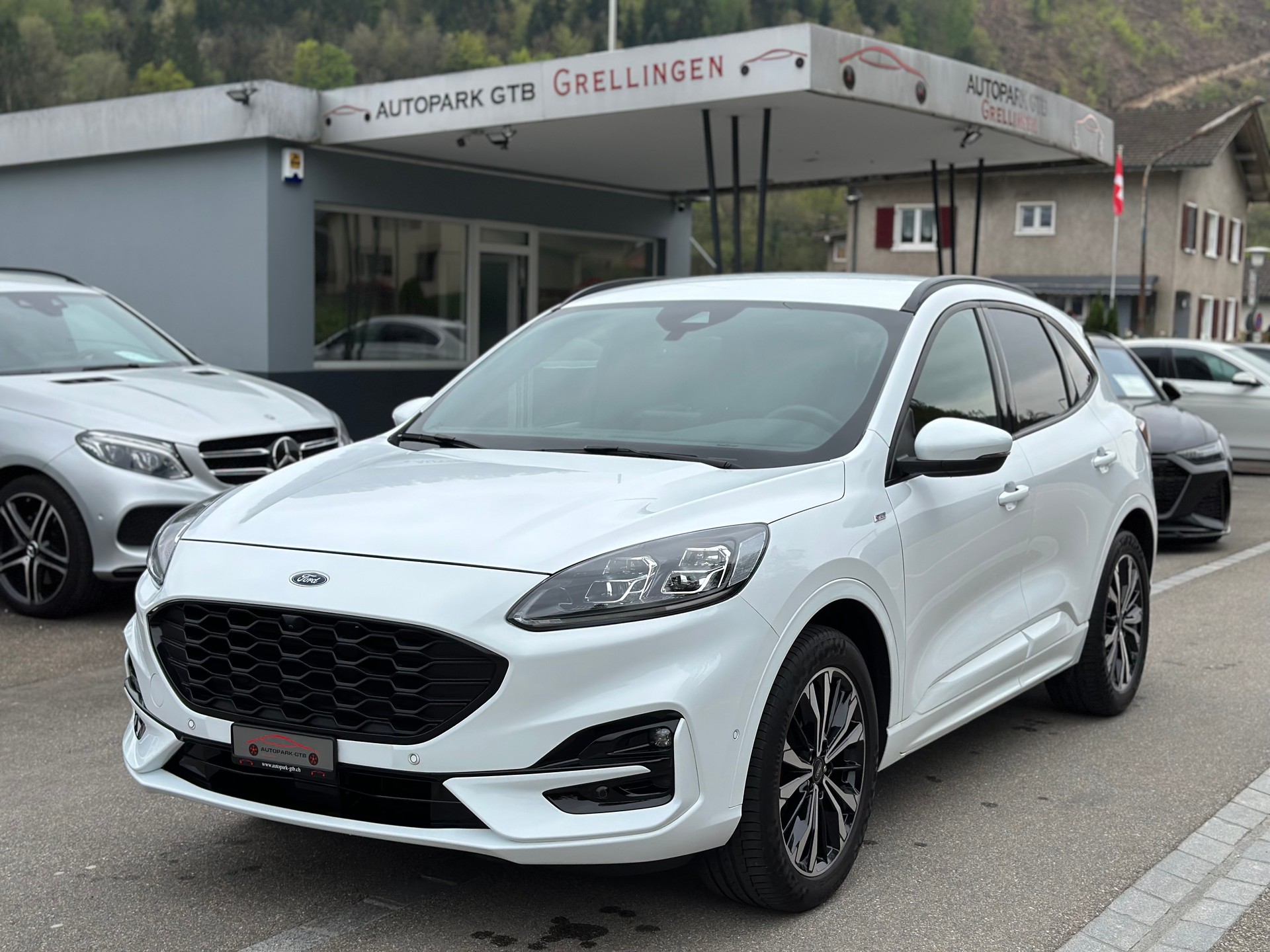 FORD Kuga 2.0 TDCi EcoBlue ST-Line X 4WD