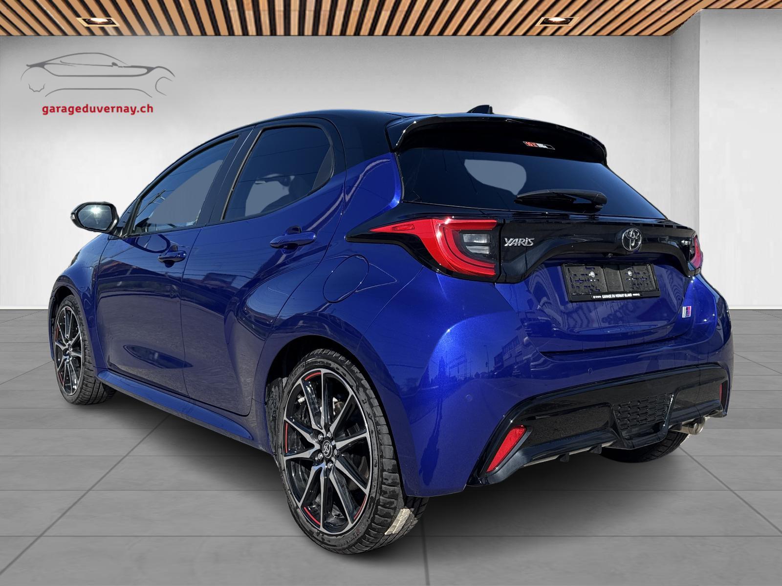 TOYOTA Yaris 1.5 GR Sport e-CVT-showroom-element-3
