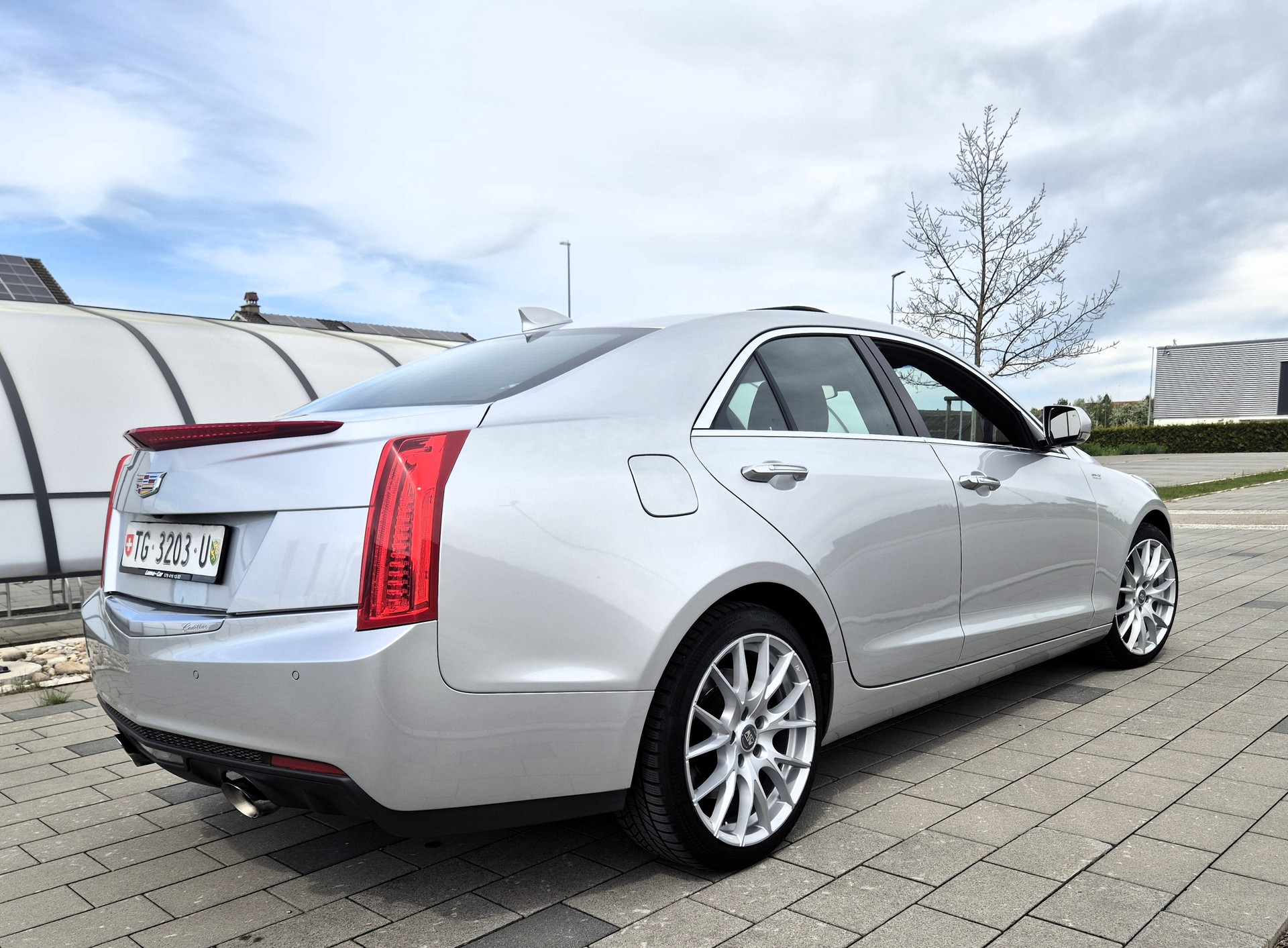 CADILLAC ATS Sedan 2.0 Turbo Premium AWD Automatic/ 276 PS und 400 Nm-image-1