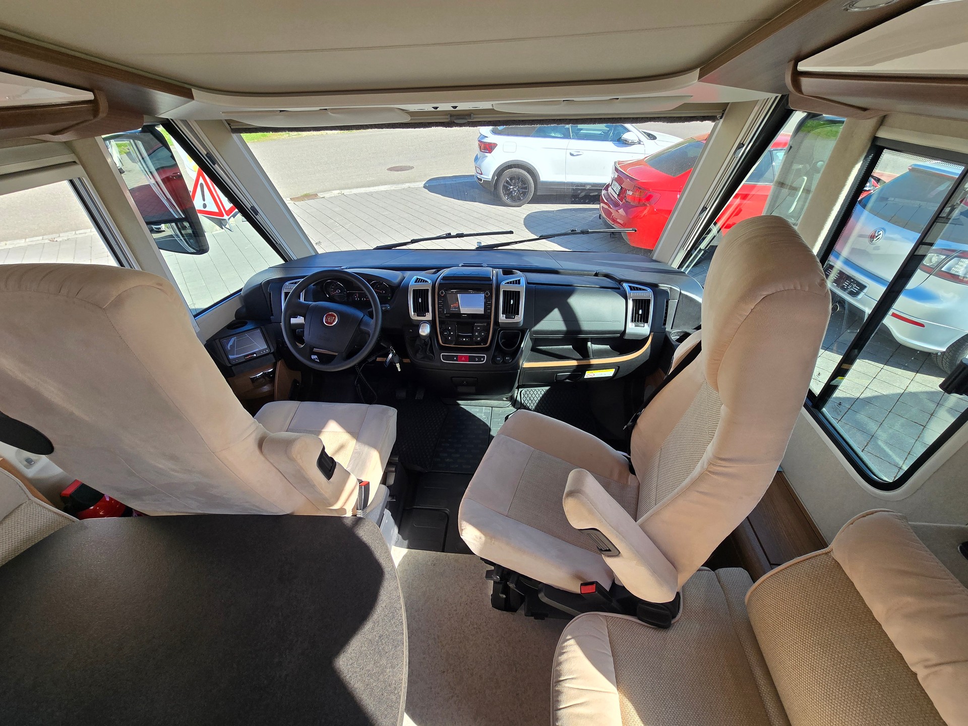 CARTHAGO C-Tourer i 143-image-4