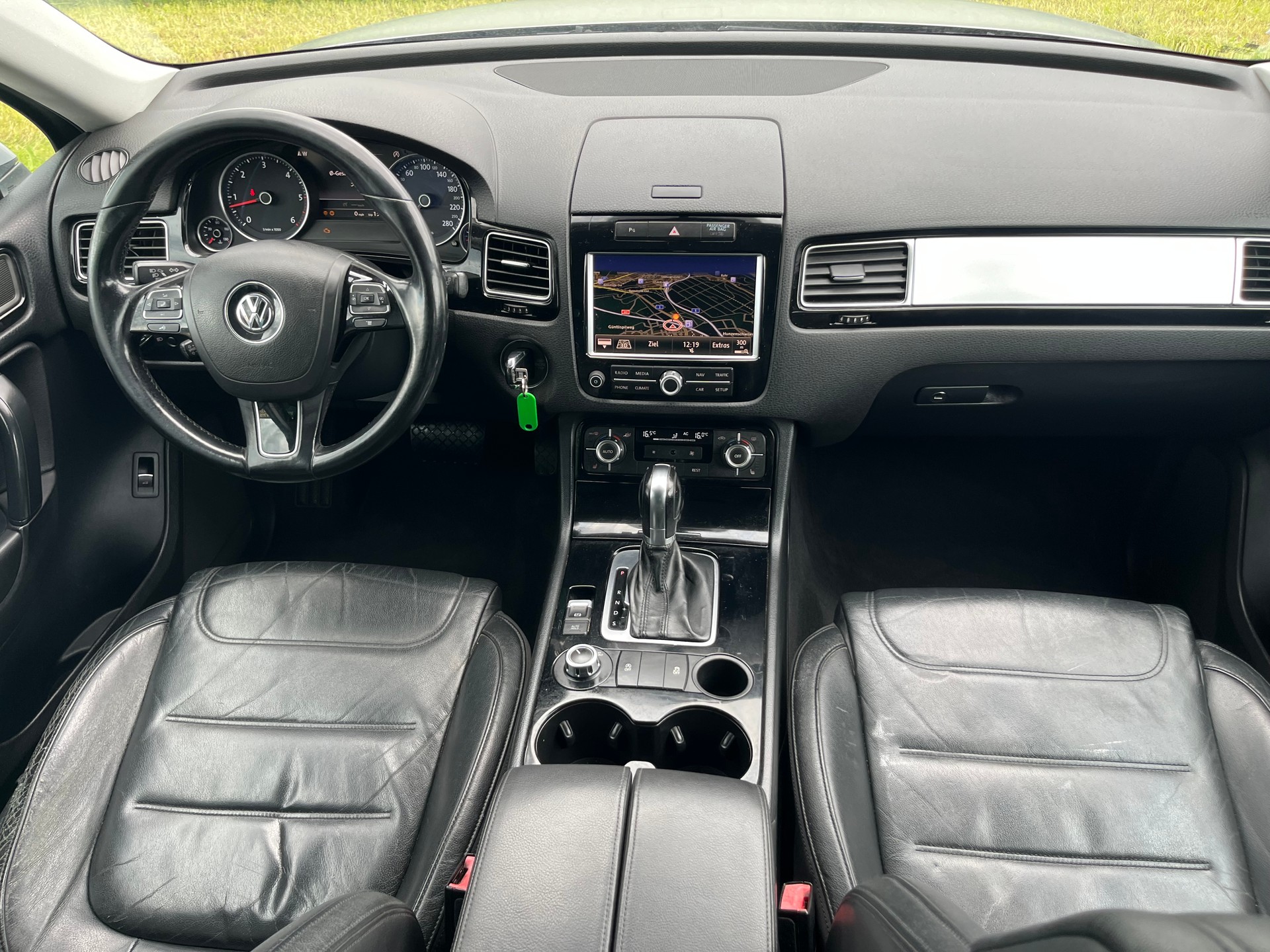 VW Touareg 3.0 TDI BlueMotion Technology Tiptronic-image-8