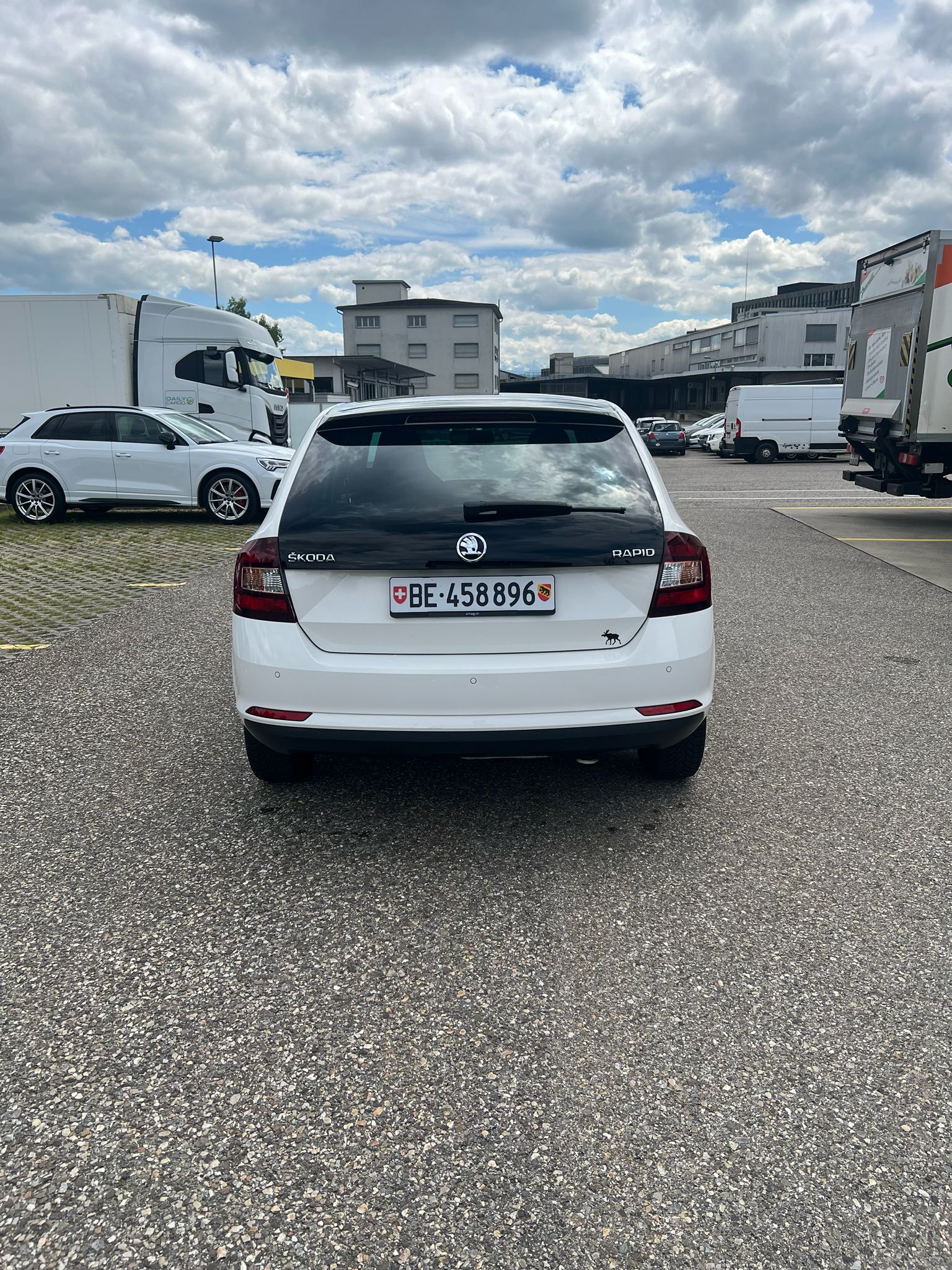 SKODA 1.4 TSI Ambition DSG-image-3