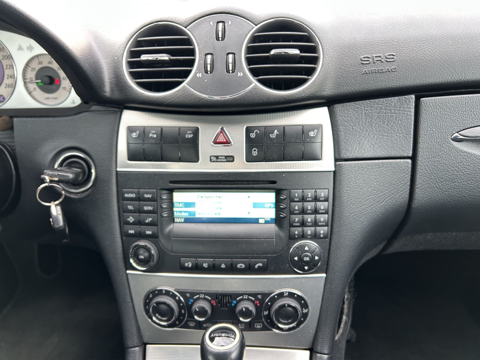 MERCEDES-BENZ CLK 200 Kompressor Avantgarde-image-11