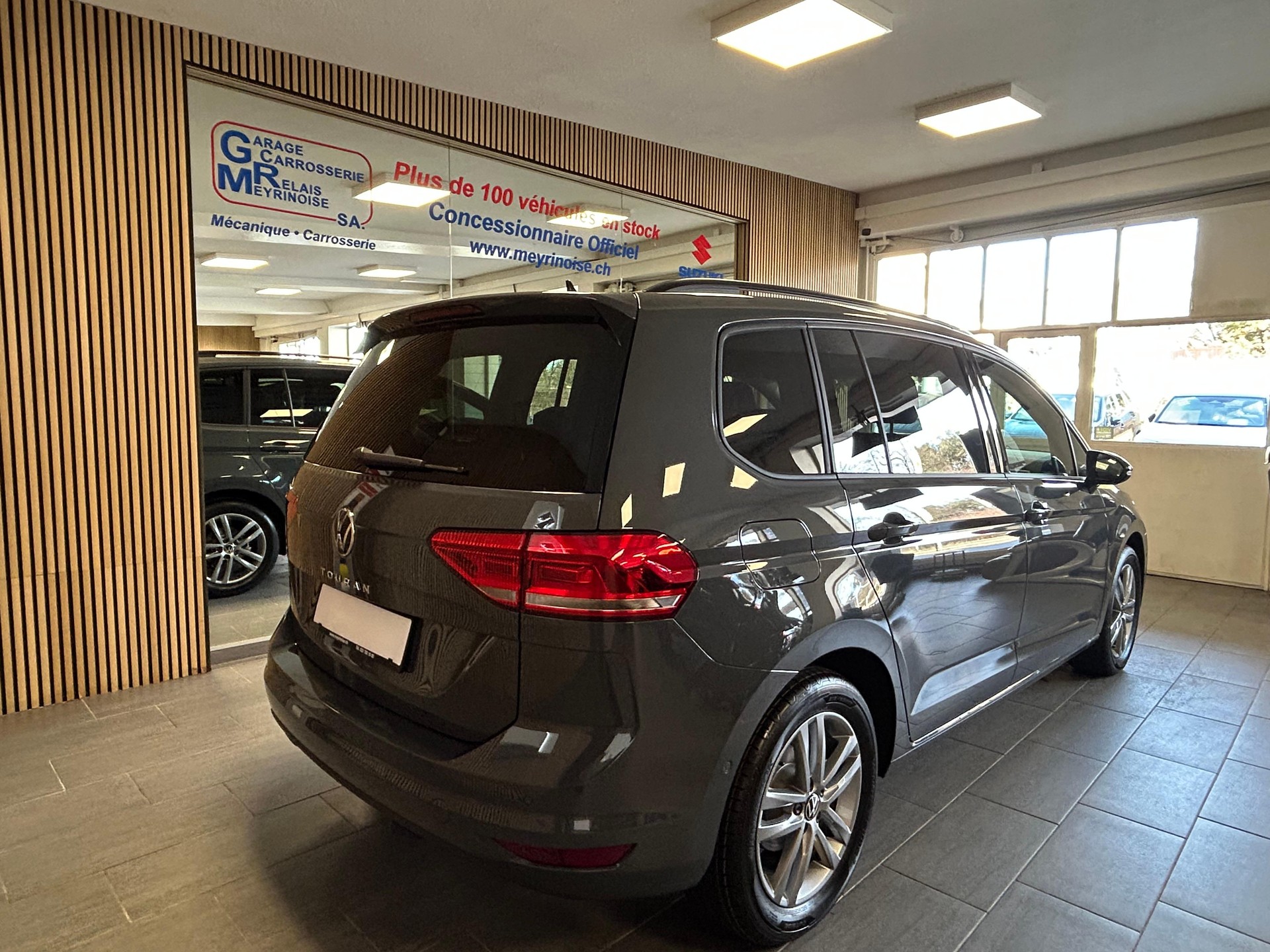 VW Touran 1.5 TSI Comfortline DSG 7 Place/7Platz-image-7