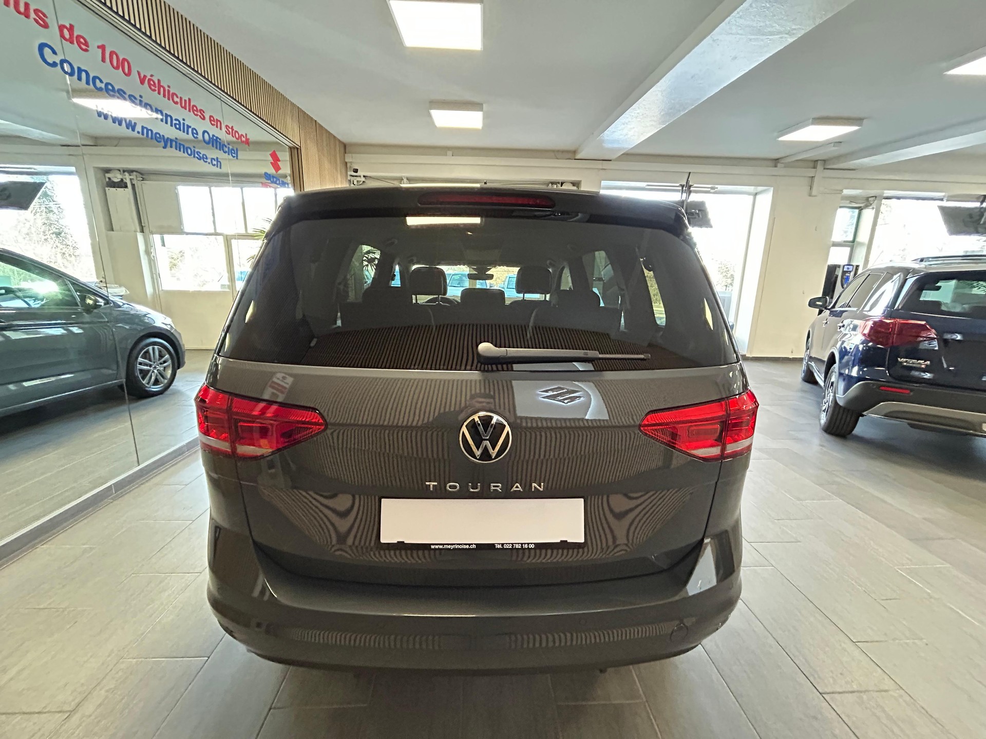 VW Touran 1.5 TSI Comfortline DSG 7 Place/7Platz-image-6