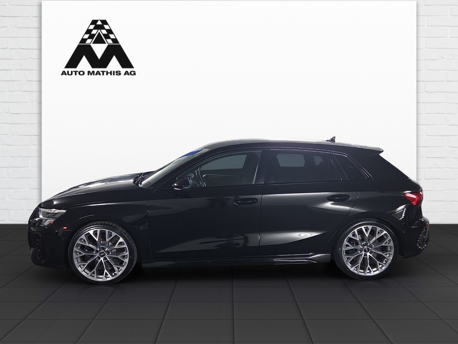 AUDI RS3 Sportback 2.5 TSI quattro S-tronic-showroom-element-2