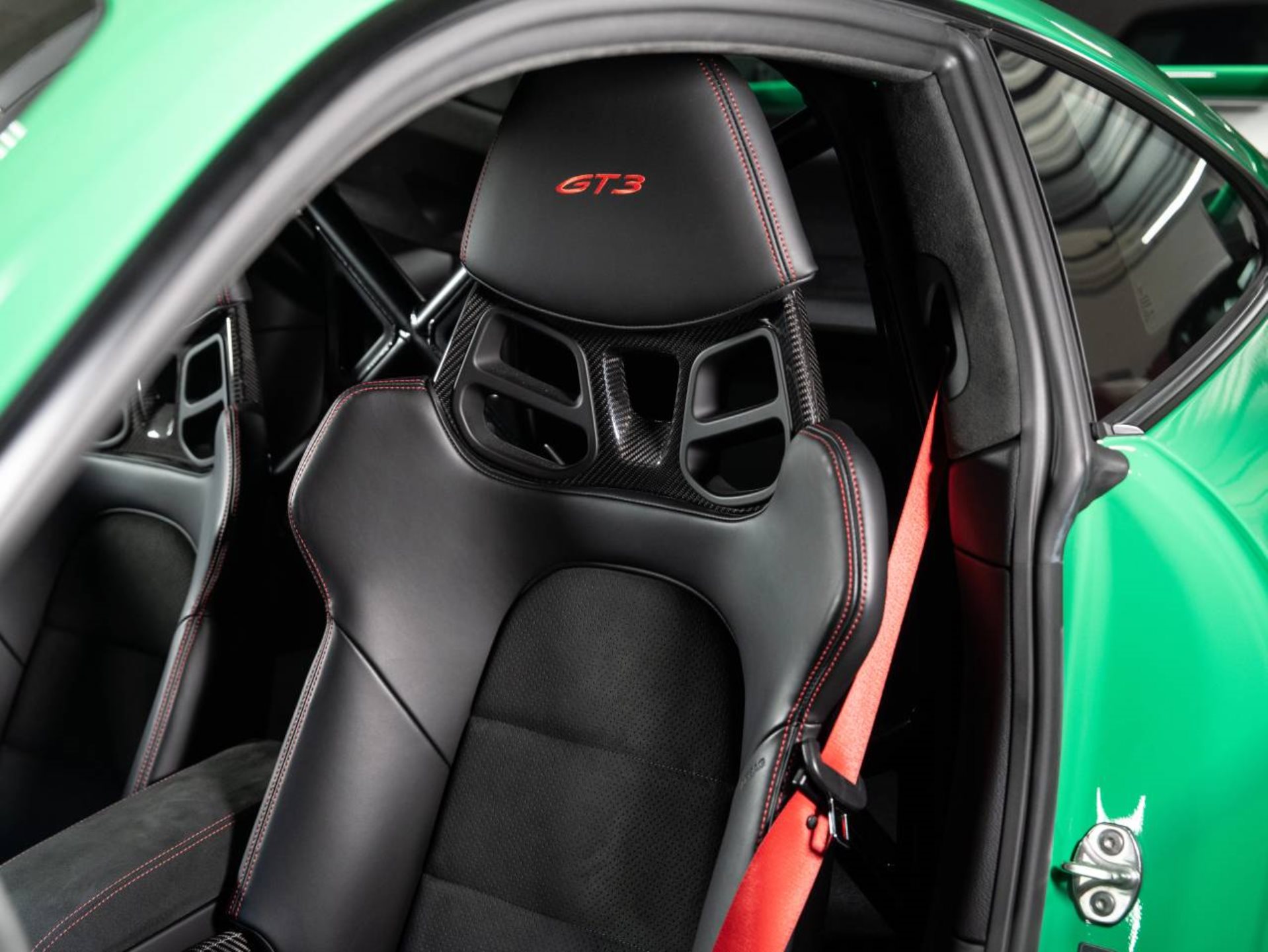 PORSCHE 911 GT3 (MY23)-image-19