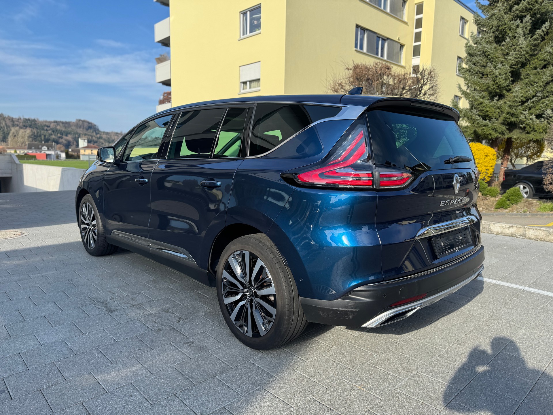 RENAULT Espace 2.0 dCi Initiale EDC 6-showroom-element-2