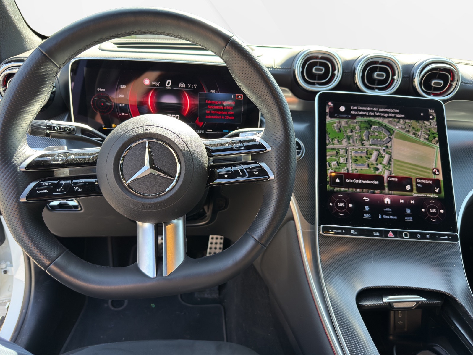 MERCEDES-BENZ GLC 200 AMG Line 4matic-image-10