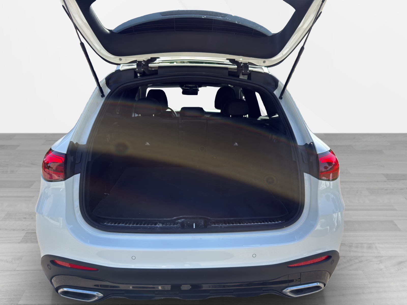 MERCEDES-BENZ GLC 200 AMG Line 4matic-image-14