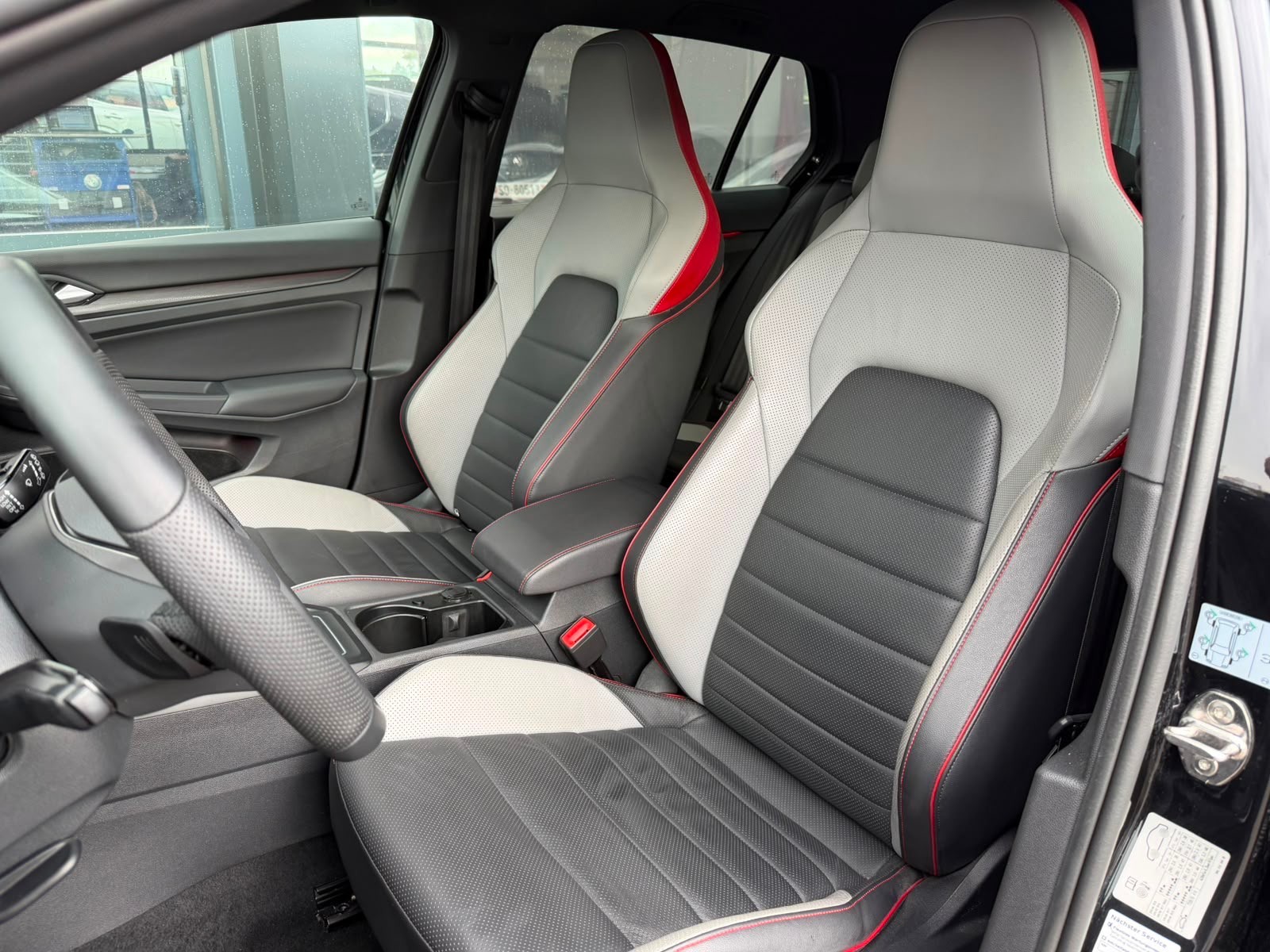 VW Golf 2.0 TSI GTI DSG-image-6