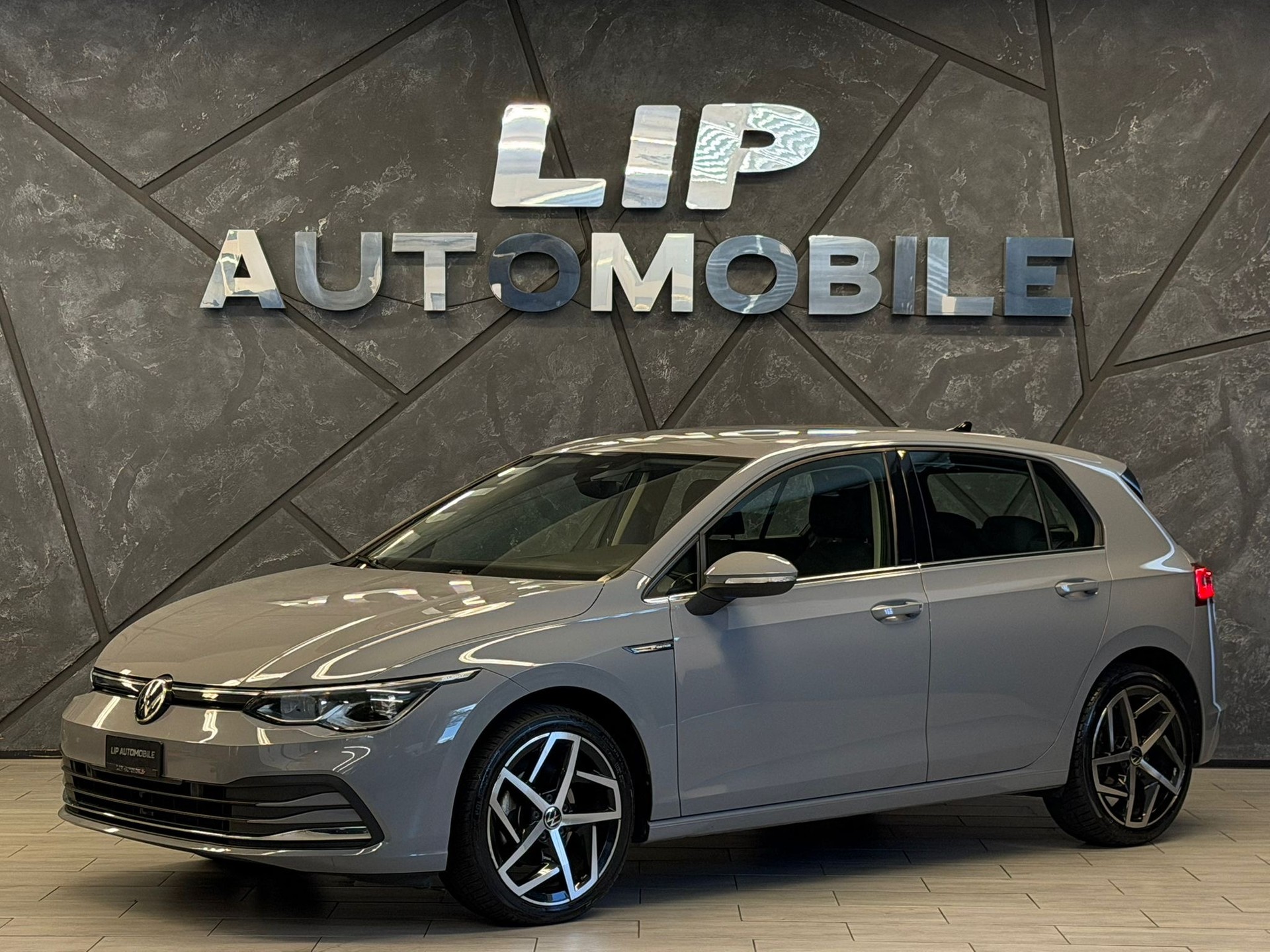 VW Golf 1.5 eTSI mHEV ACT First Edition DSG