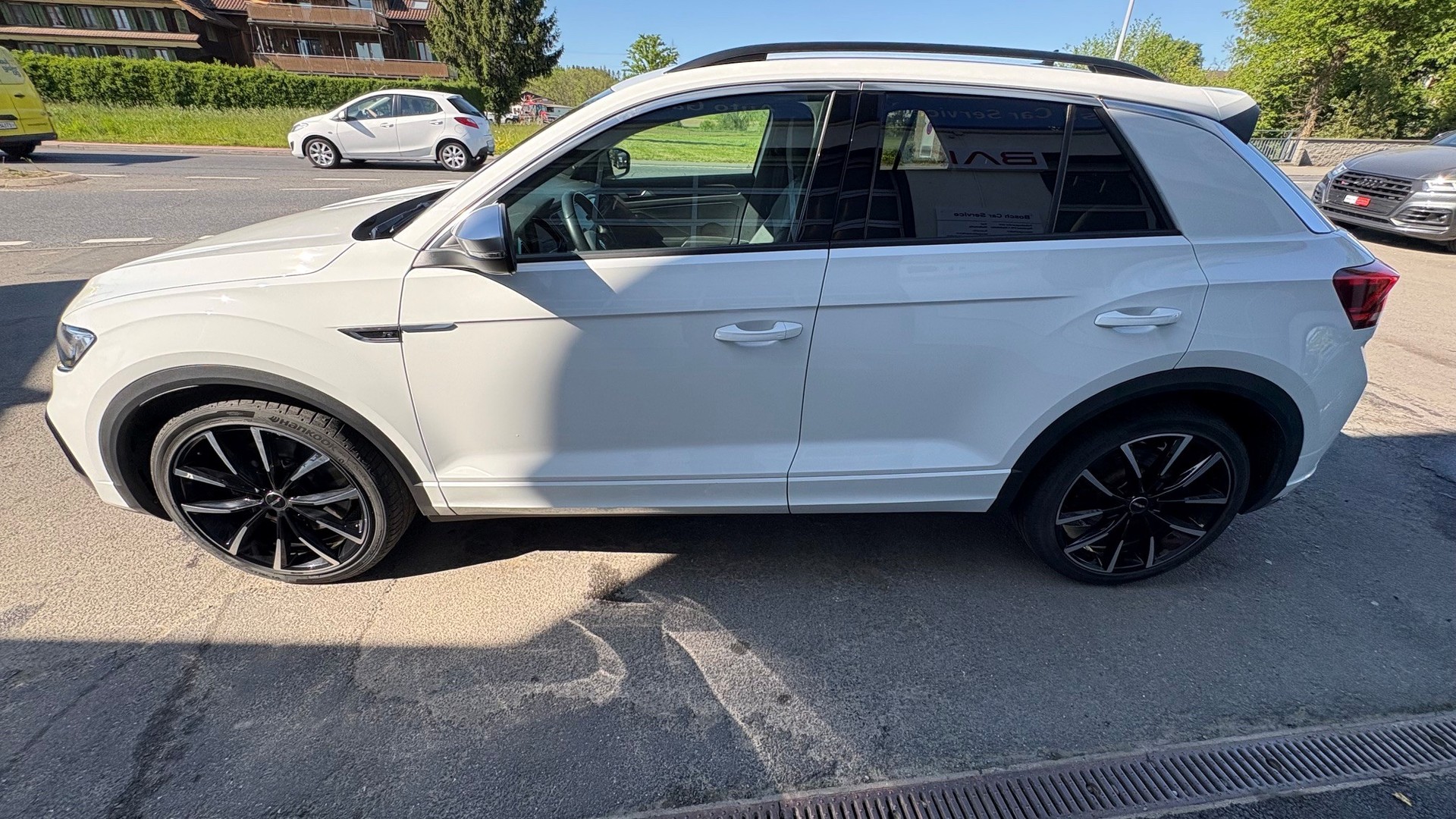 VW T-Roc 2.0 TSI R DSG 4Motion-image-5