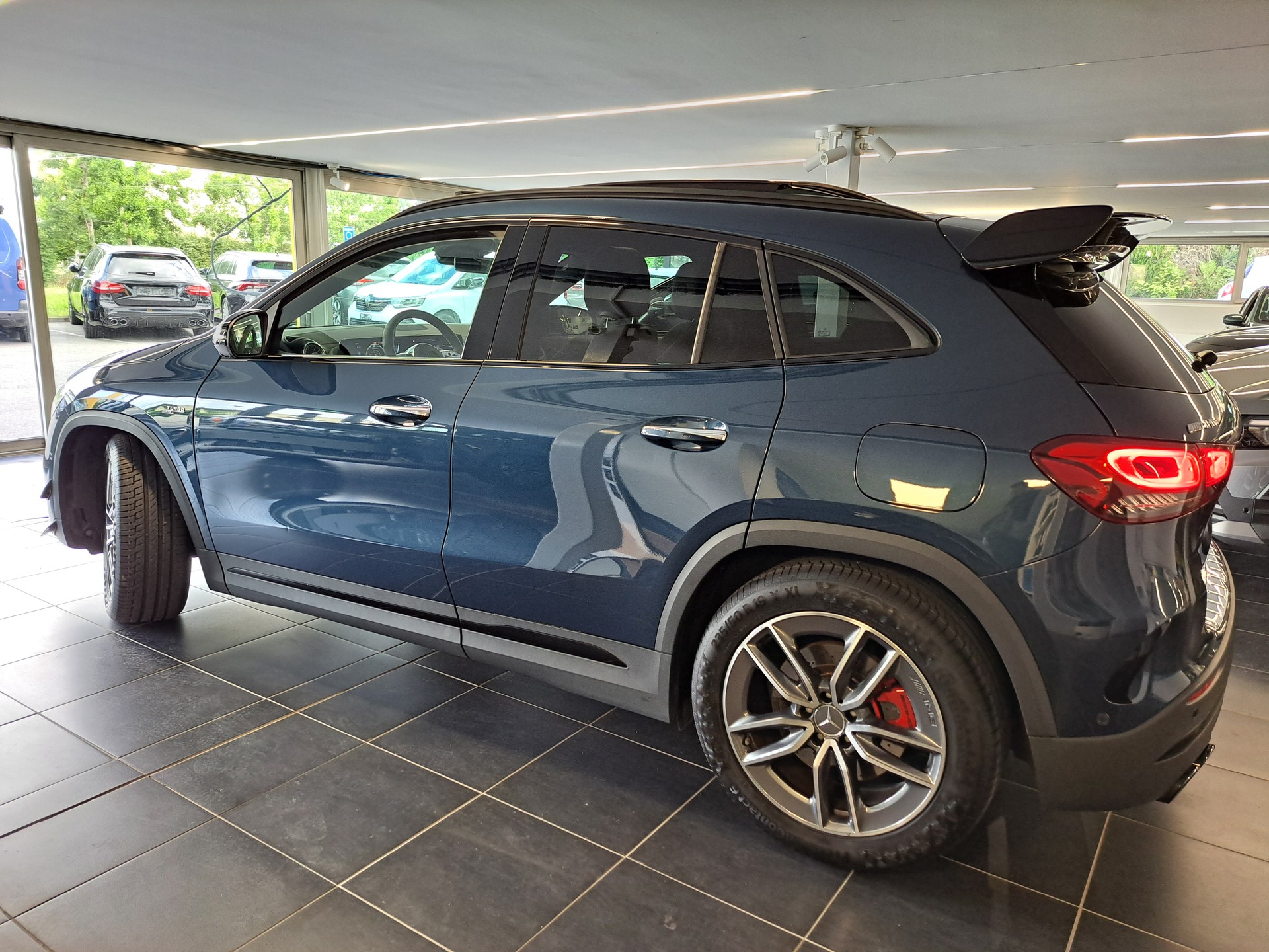 MERCEDES-BENZ GLA 45 S AMG 4Matic+ 8G-Speedshift DCT-image-1