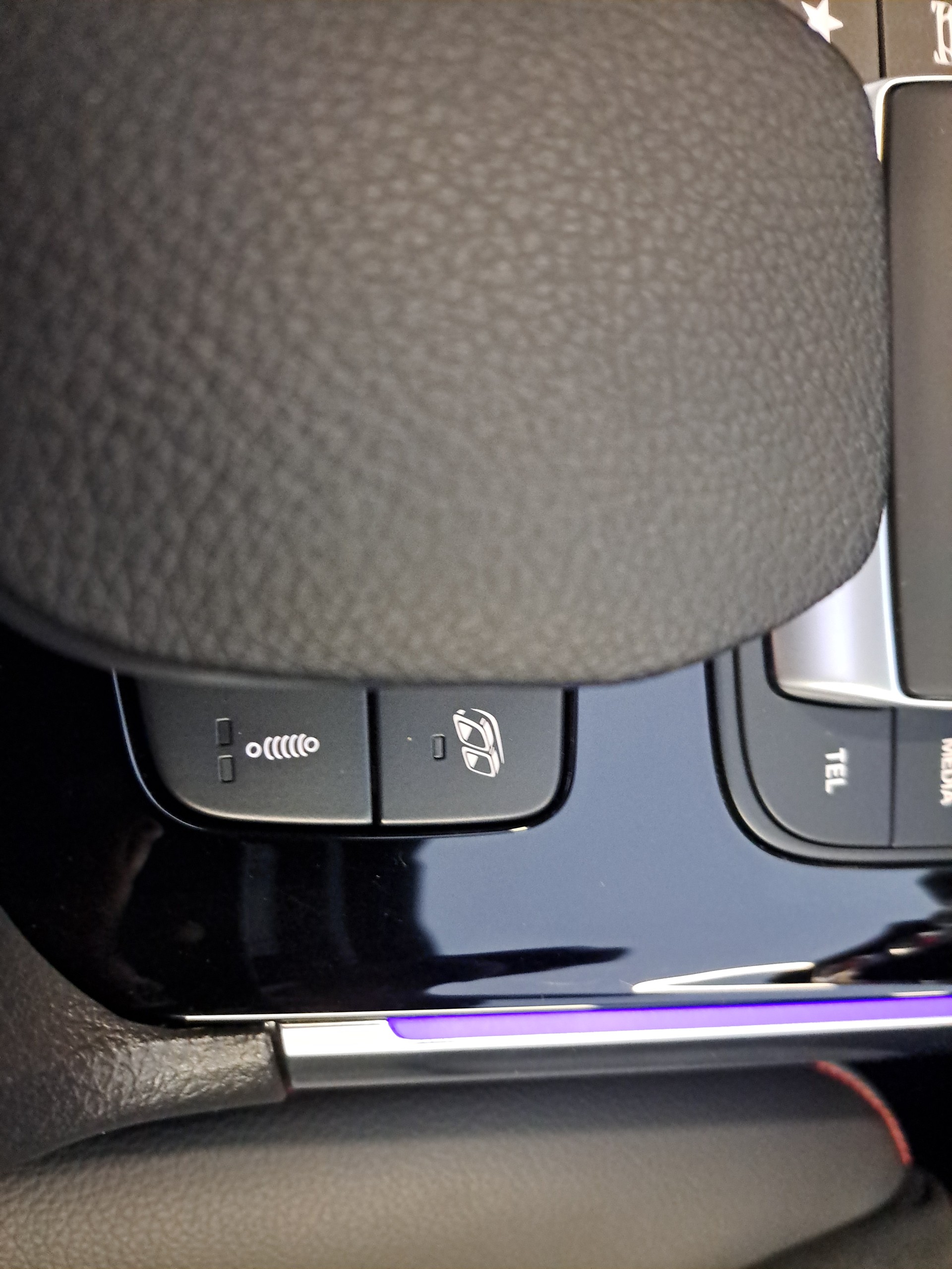 MERCEDES-BENZ GLA 45 S AMG 4Matic+ 8G-Speedshift DCT-image-10
