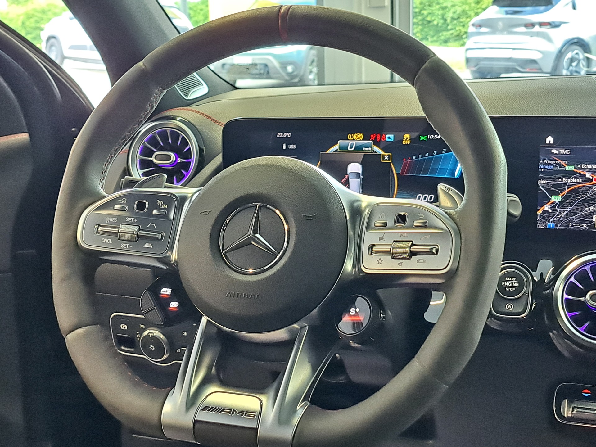 MERCEDES-BENZ GLA 45 S AMG 4Matic+ 8G-Speedshift DCT-image-6