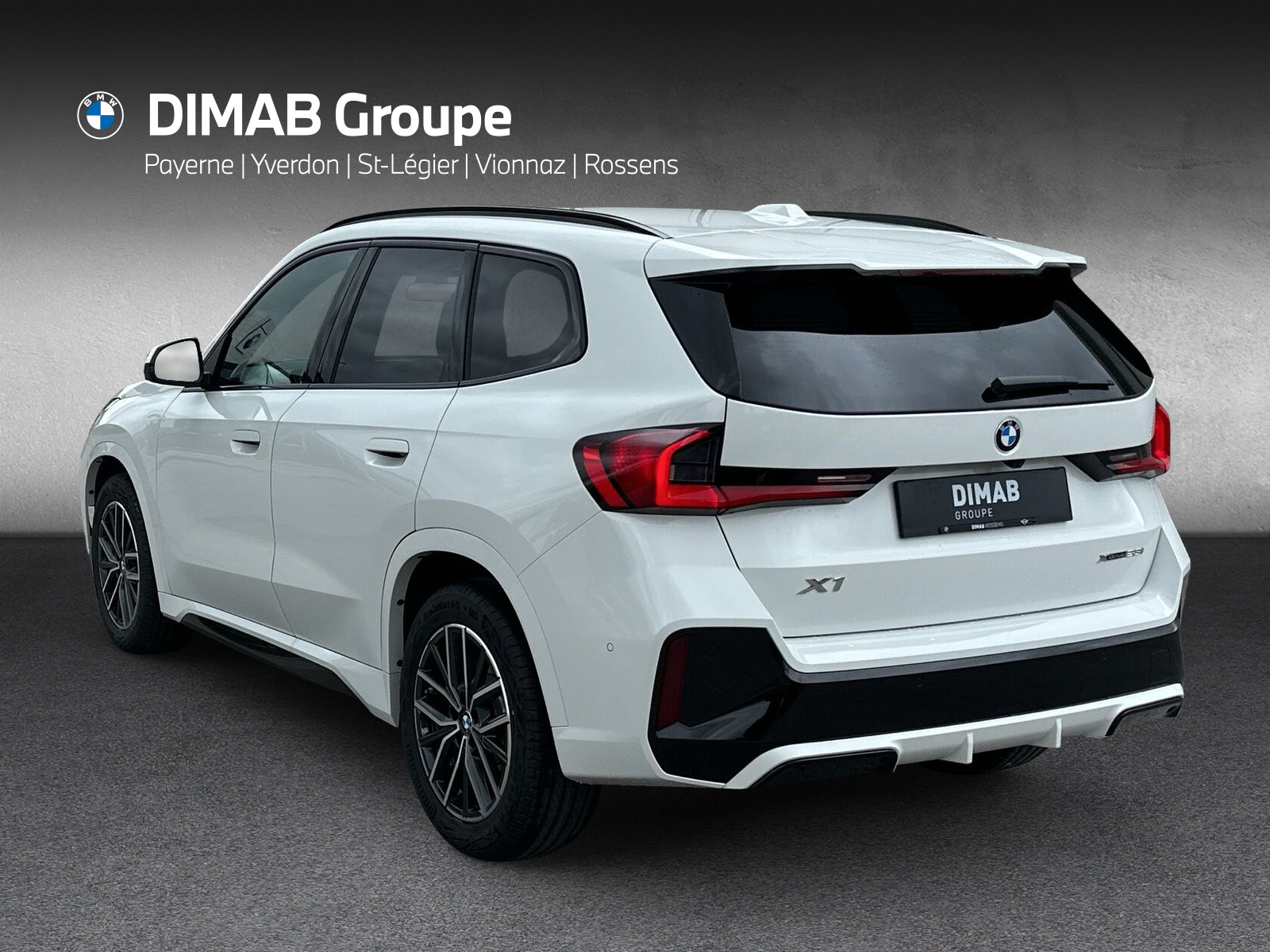 BMW X1 xDrive 23i 48V M Sport-showroom-element-2
