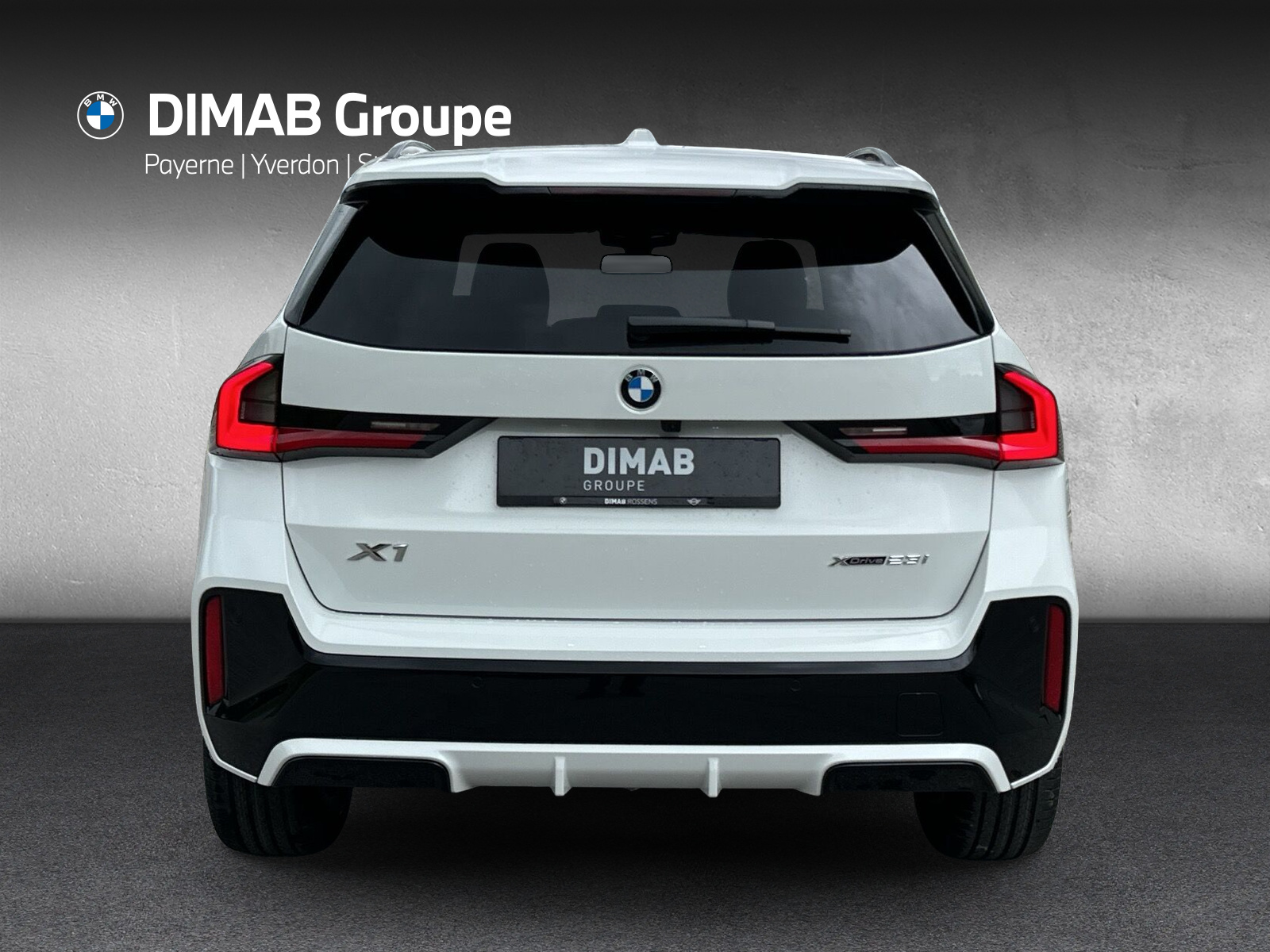 BMW X1 xDrive 23i 48V M Sport-showroom-element-3