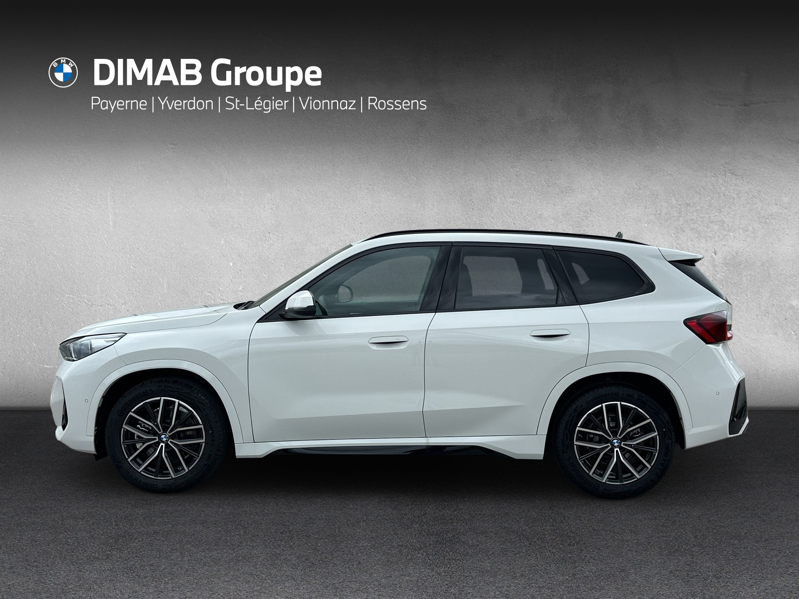 BMW X1 xDrive 23i 48V M Sport-showroom-element-1