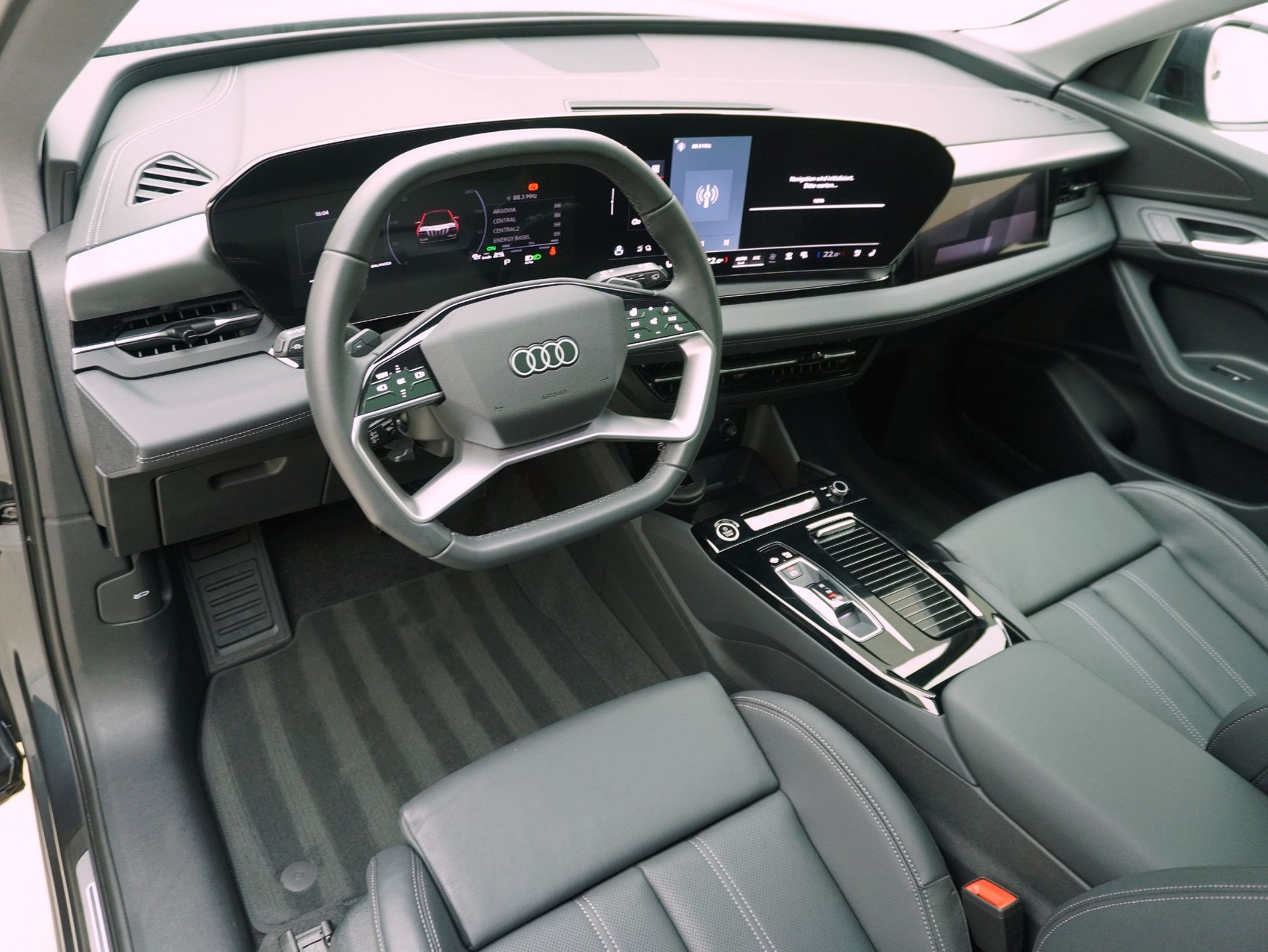 AUDI Q6 e-tron quattro **Audi Werksgarantie bis 06/2030**-image-13