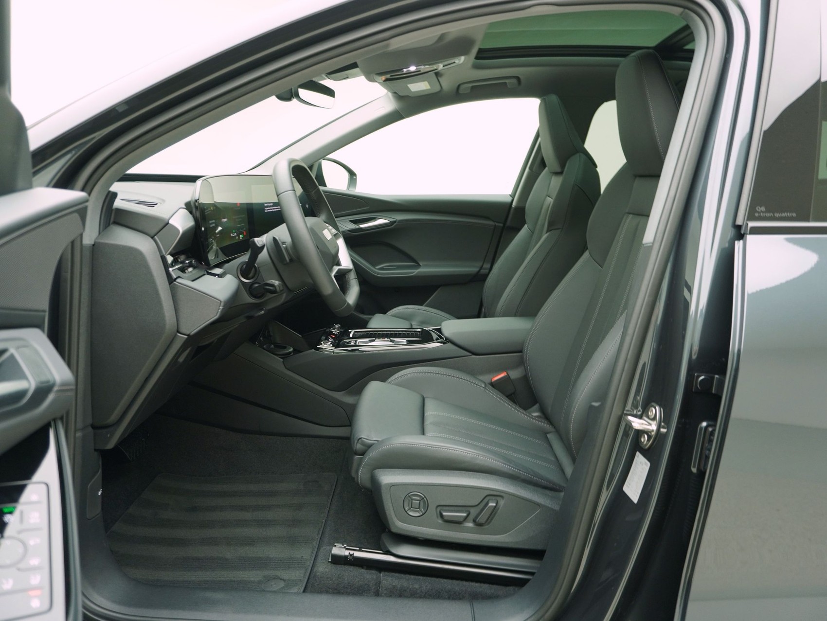 AUDI Q6 e-tron quattro **Audi Werksgarantie bis 06/2030**-image-12