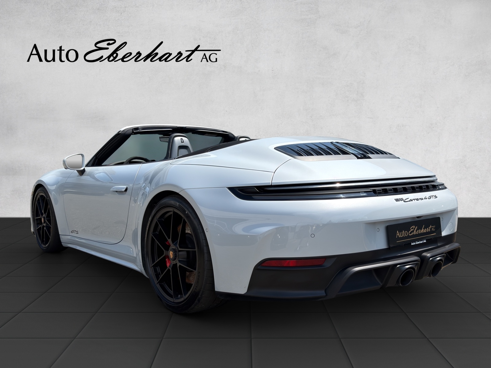 PORSCHE 911 Carrera 4 GTS Cabriolet Eisgrau-showroom-element-1