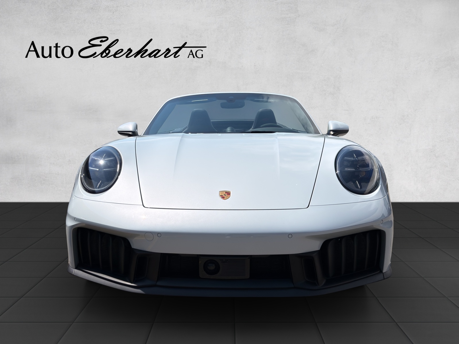 PORSCHE 911 Carrera 4 GTS Cabriolet Eisgrau-showroom-element-3