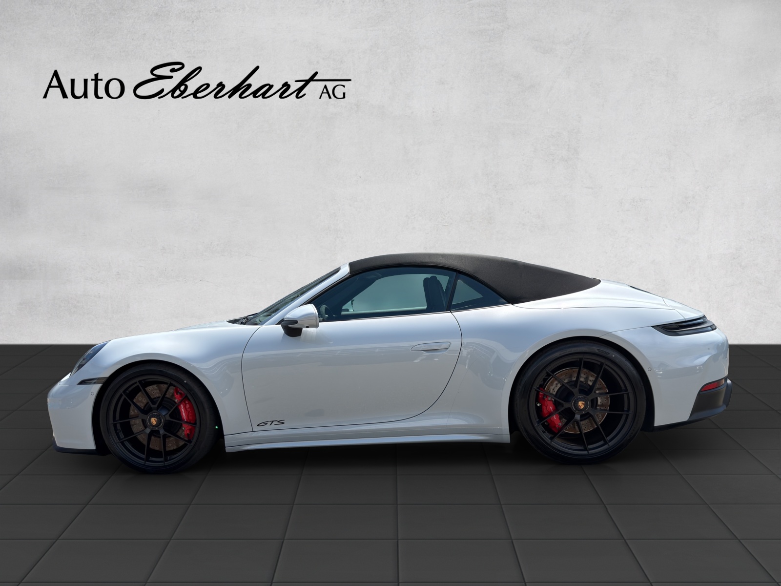 PORSCHE 911 Carrera 4 GTS Cabriolet Eisgrau-showroom-element-2