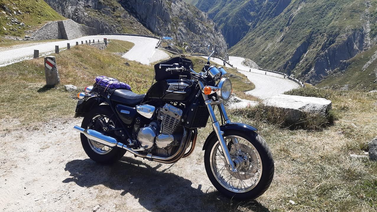 TRIUMPH Thunderbird 900-image-5