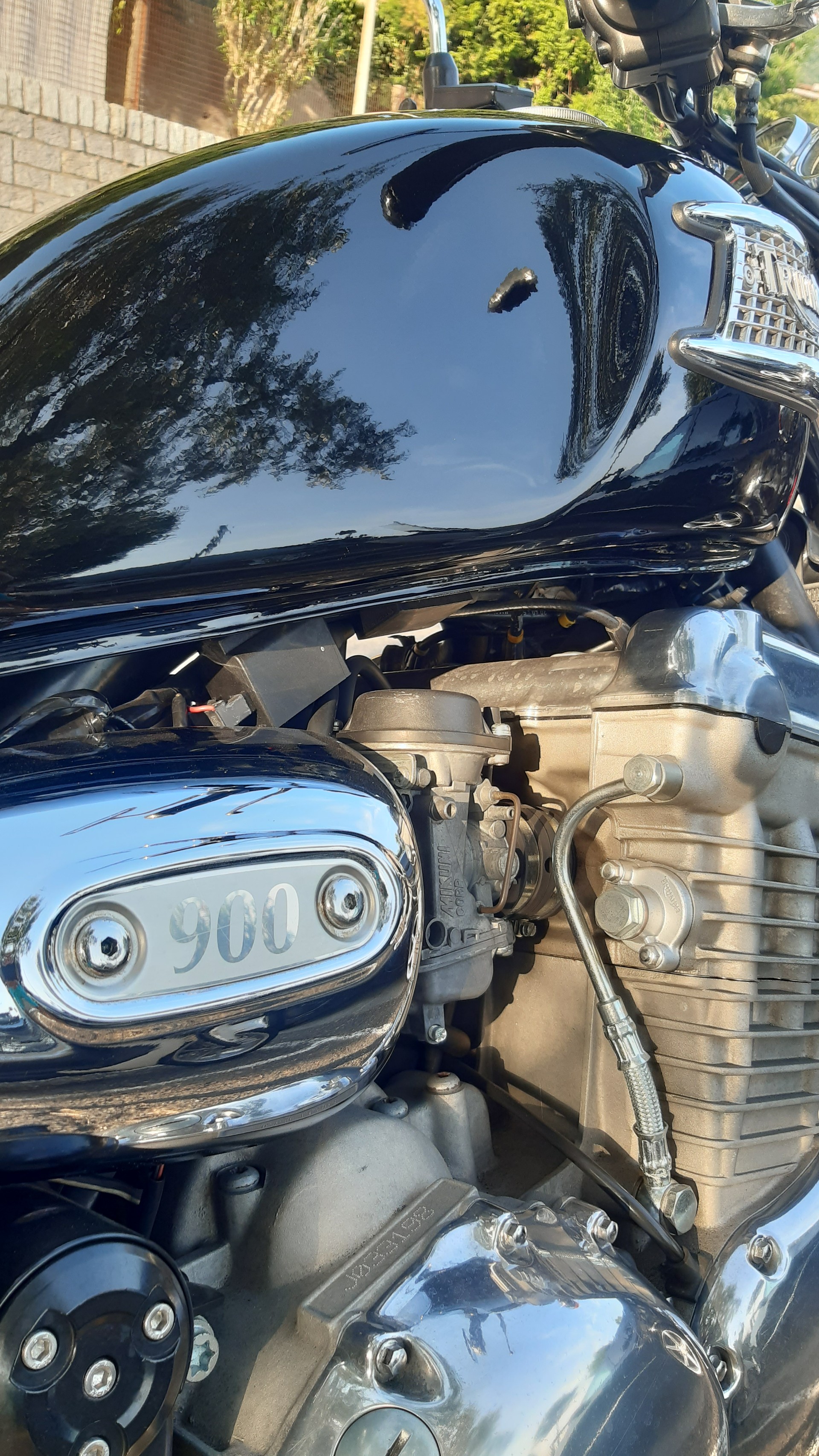 TRIUMPH Thunderbird 900-image-2