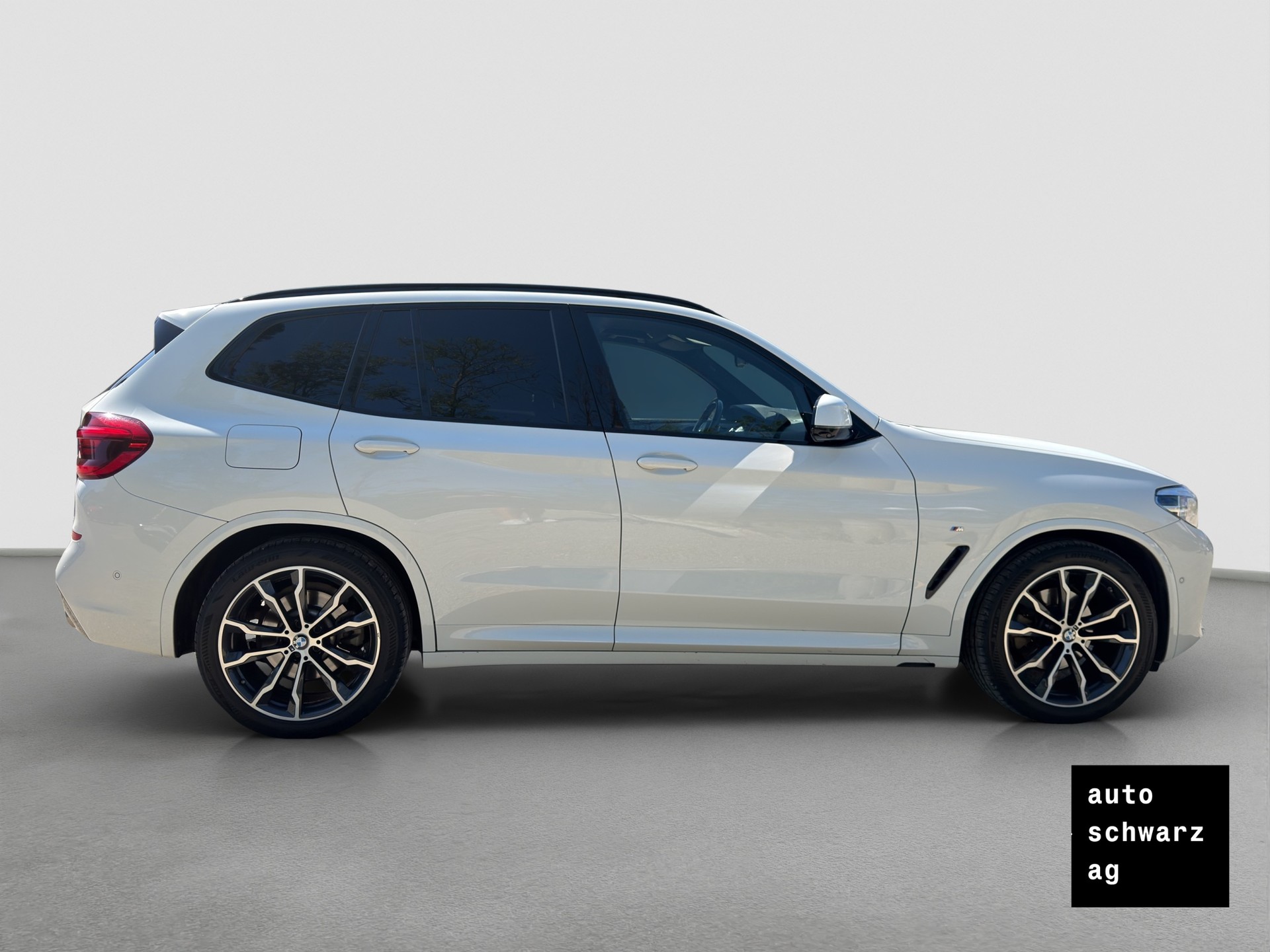 BMW X3 xDrive 20d M Sport Steptronic-showroom-element-3