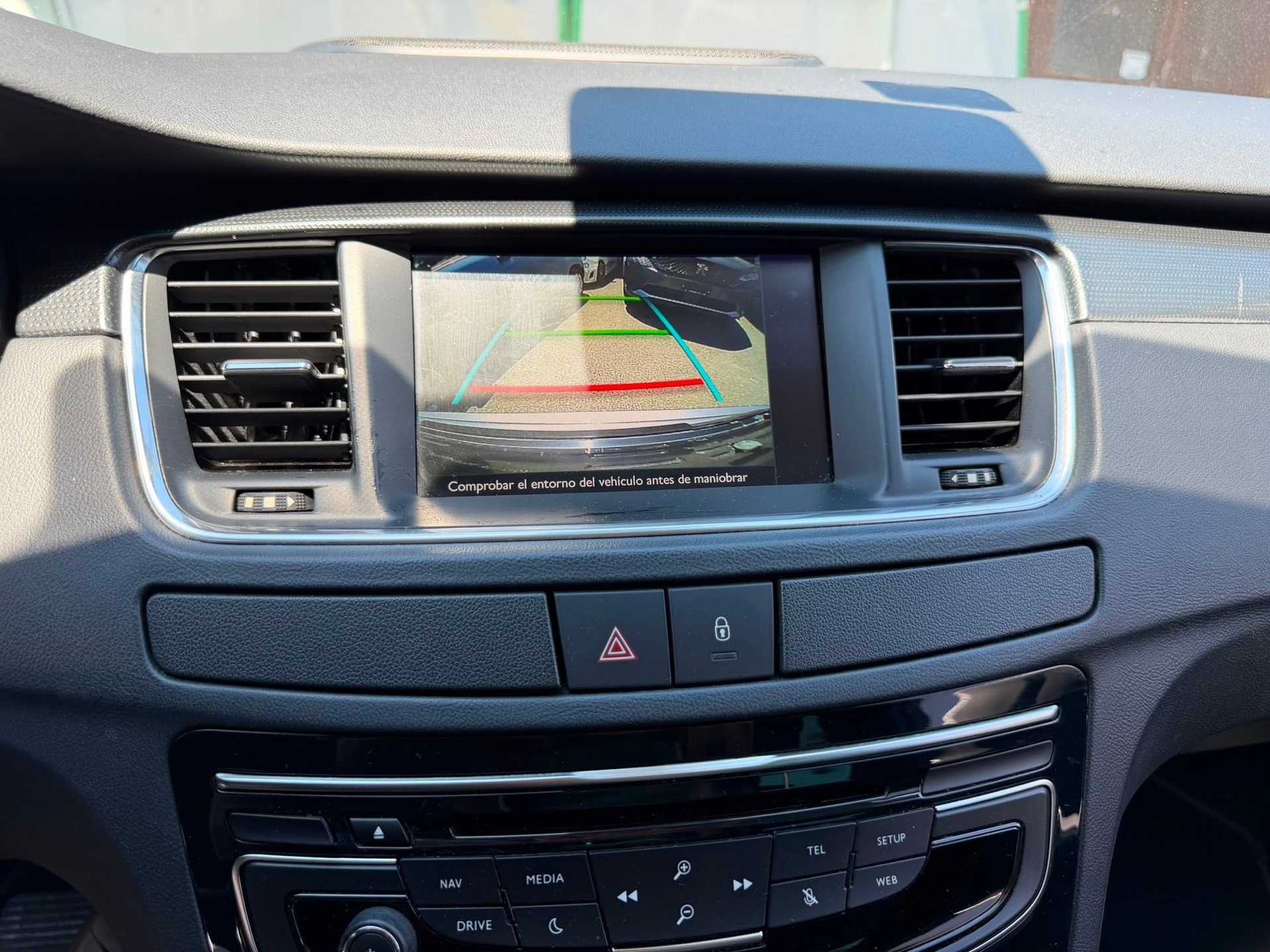 PEUGEOT 508 RXH 2.0 HDI Hybrid4 ETG6-image-10
