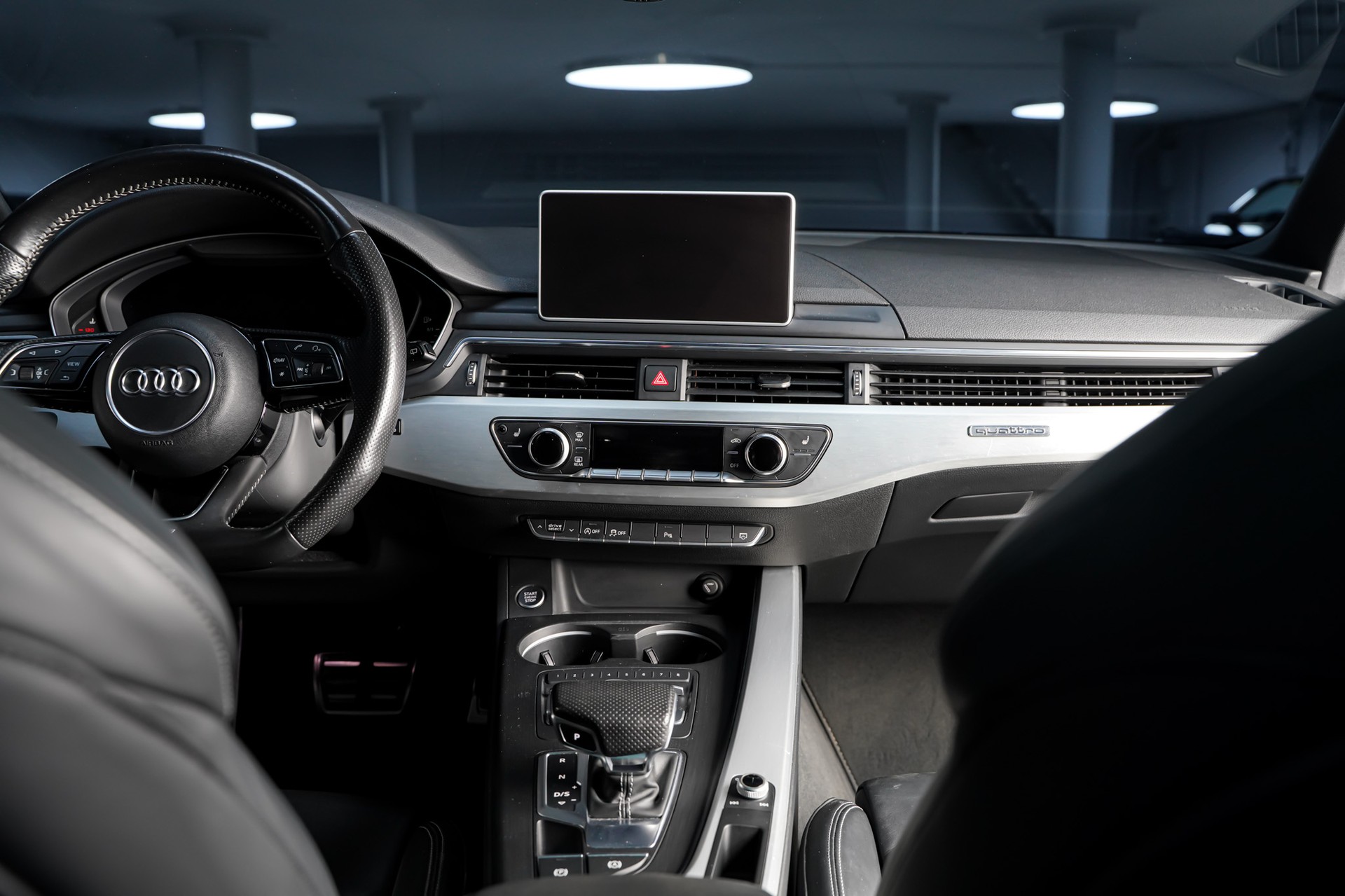 AUDI A4 Avant 3.0 TDI S-Line quattro S-tronic-image-19