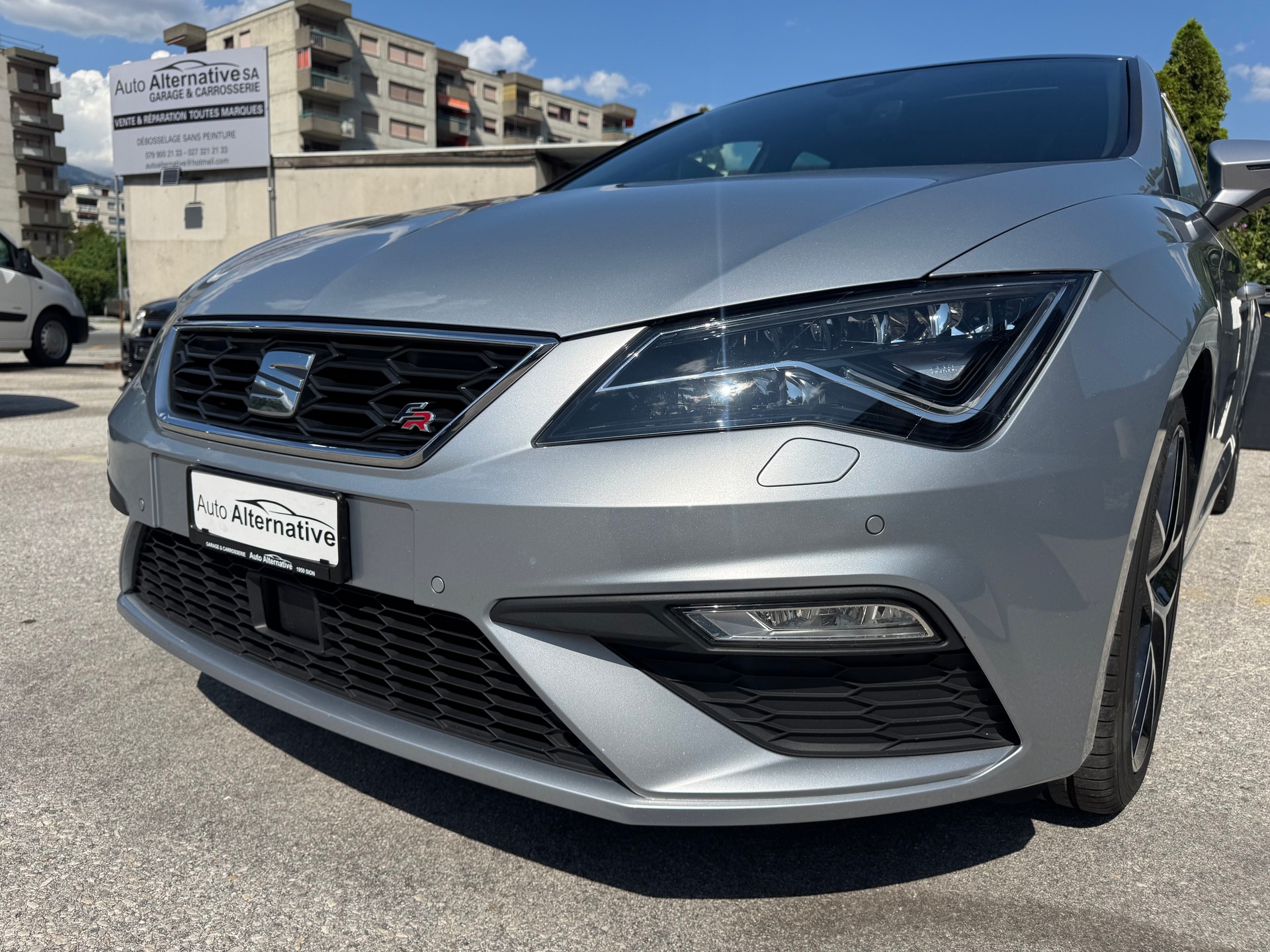 SEAT Leon 2.0 TSI FR DSG-image-17