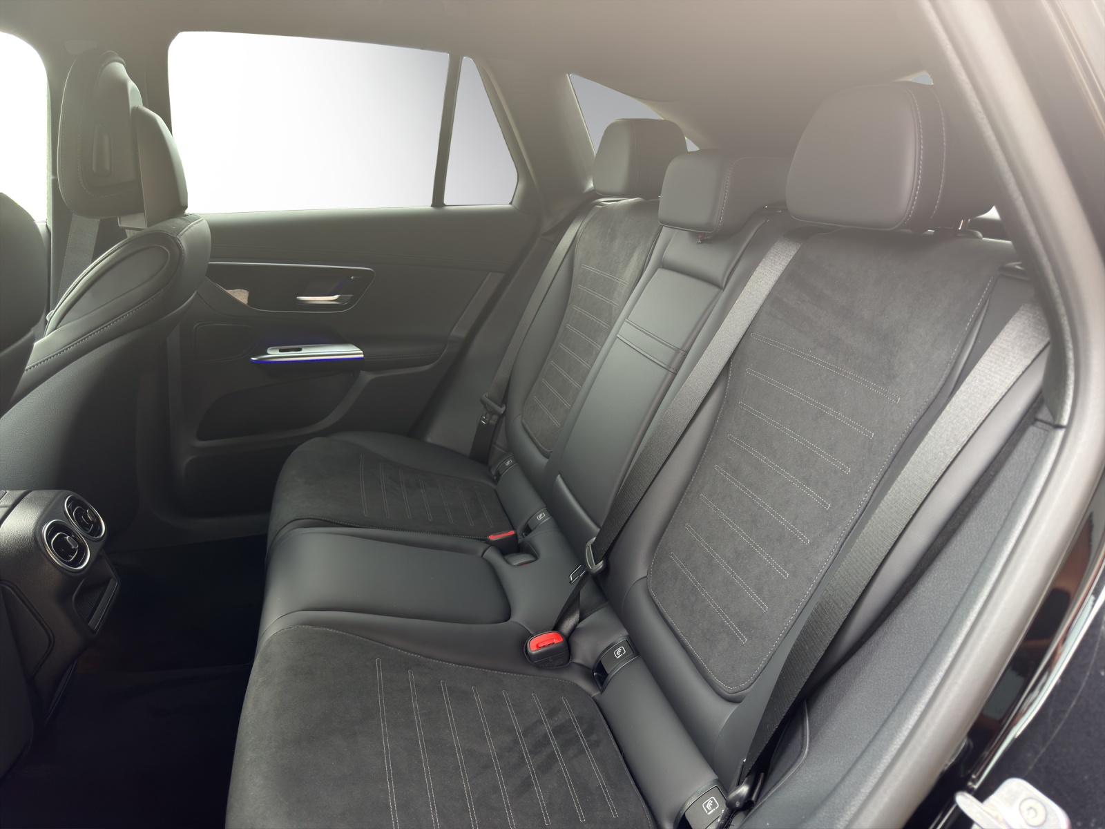 MERCEDES-BENZ GLC 400 e 4Matic EQ Star 9G-Tronic-image-9