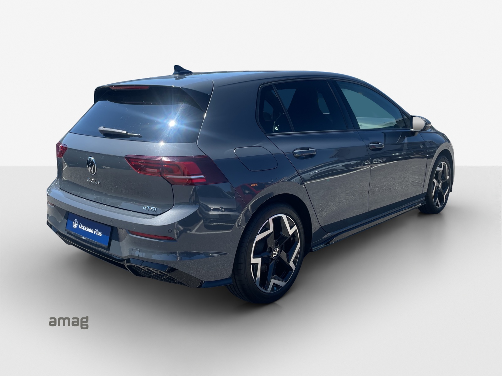 VW Golf 1.5 e TSI mHEV R-Line DSG-image-4